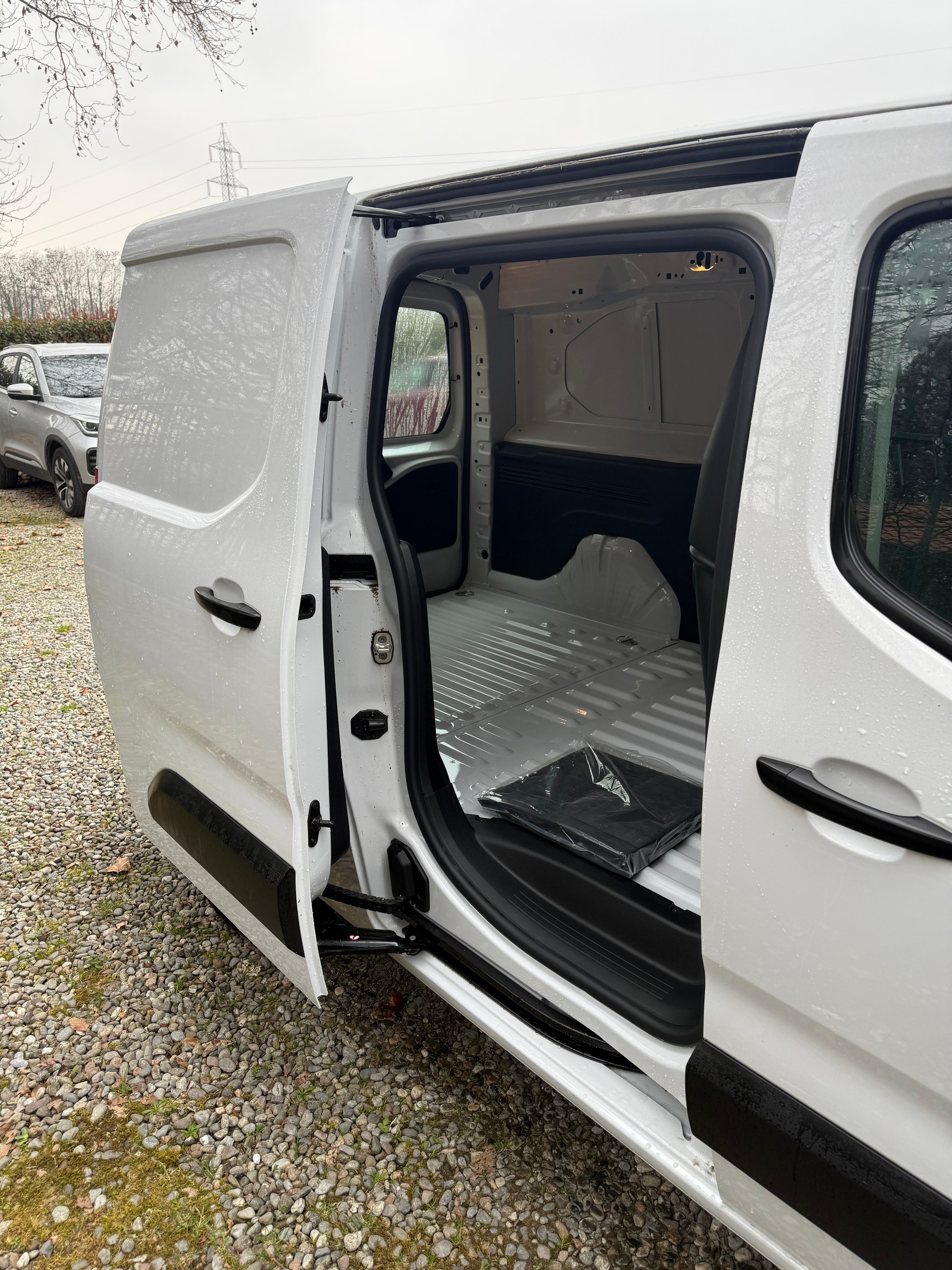 PEUGEOT Partner 1.5 Blue HDi Long 1000kg-image-3