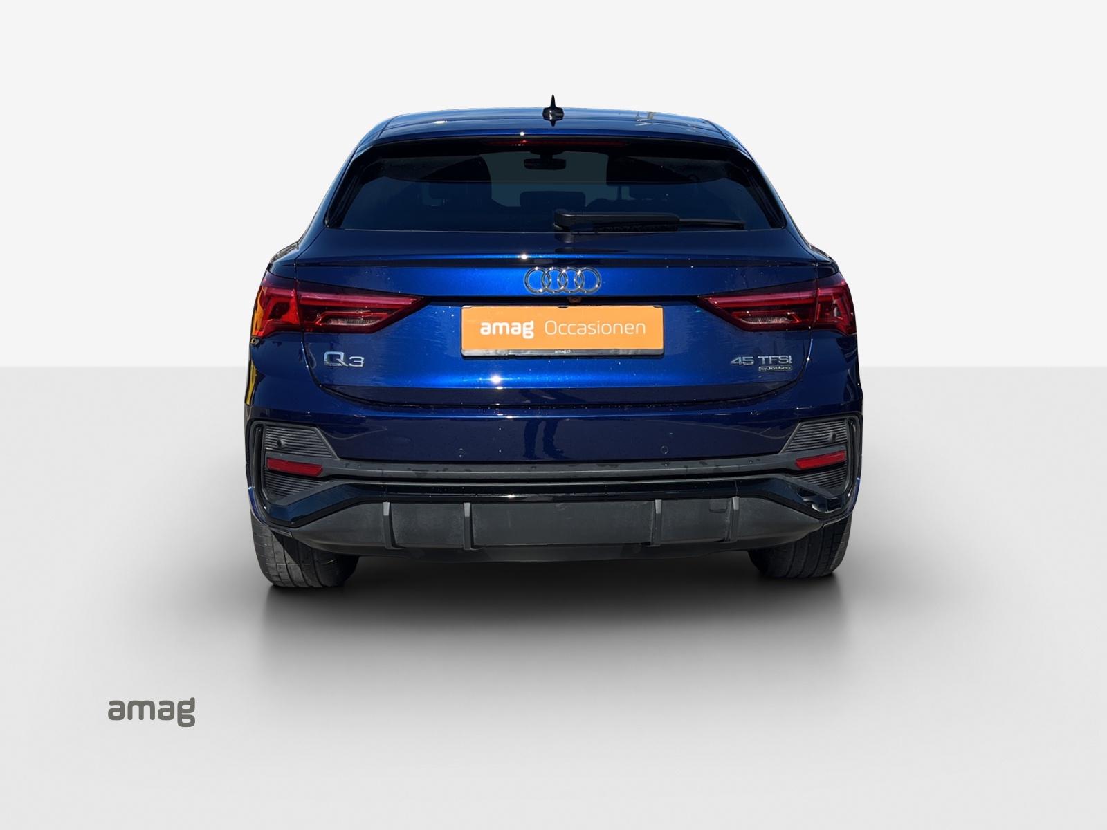 AUDI Q3 Sportback 45 TFSI S line quattro S-tronic-image-3