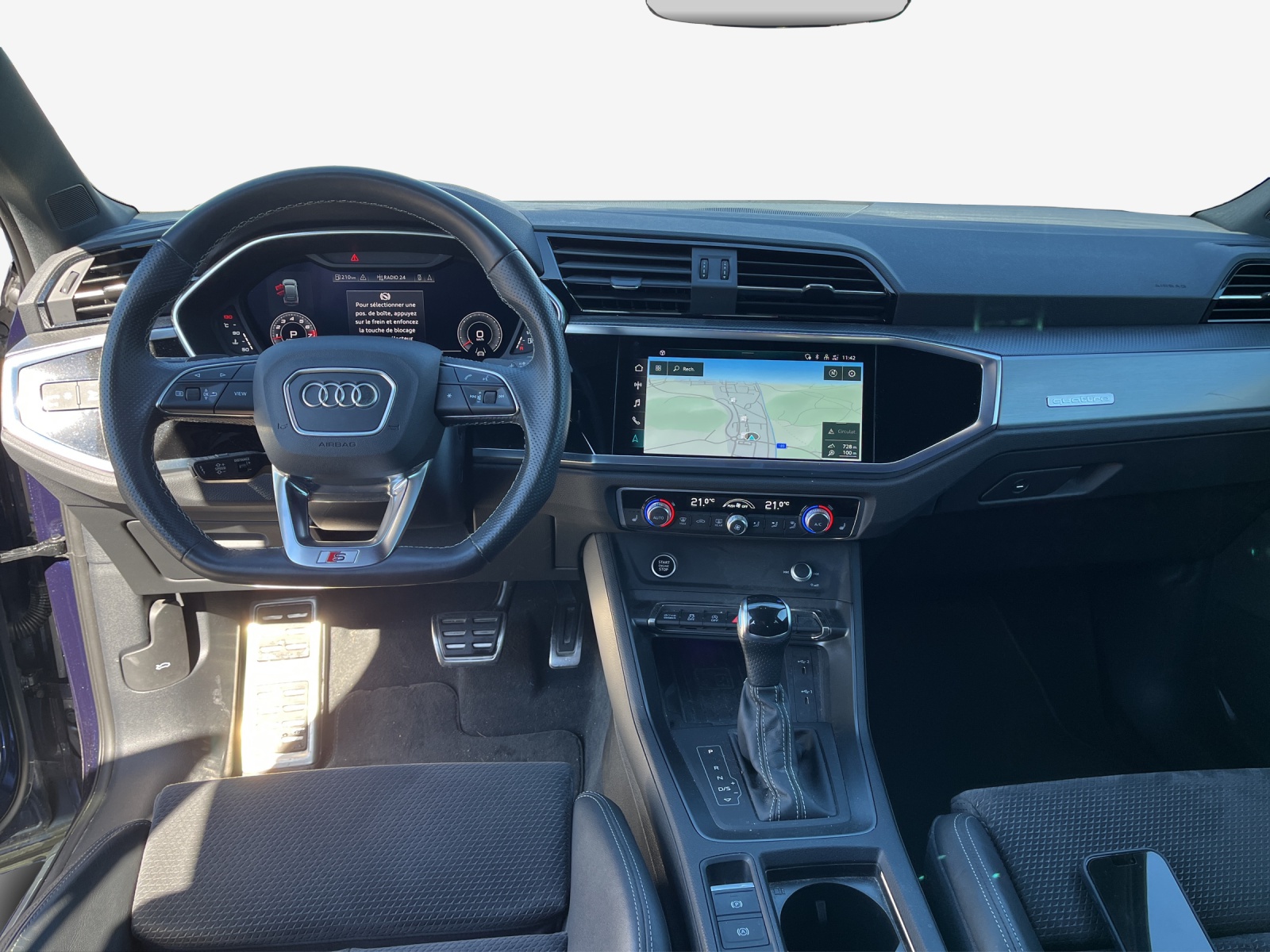 AUDI Q3 Sportback 45 TFSI S line quattro S-tronic-image-8