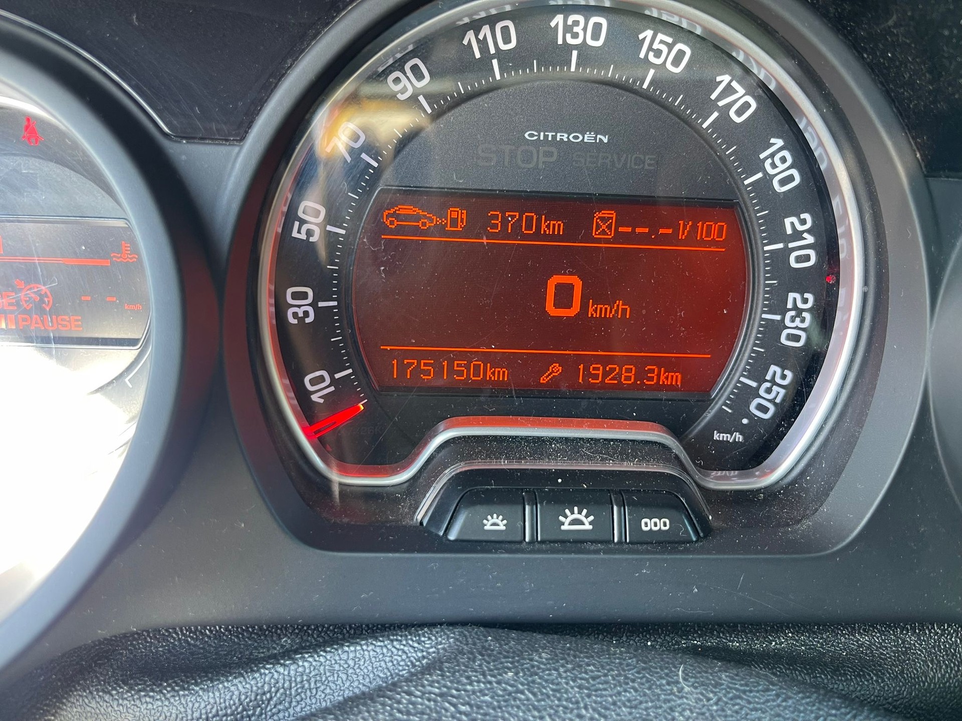 CITROEN C5 Tourer 2.0 HDi Dynamique Automatic-image-7