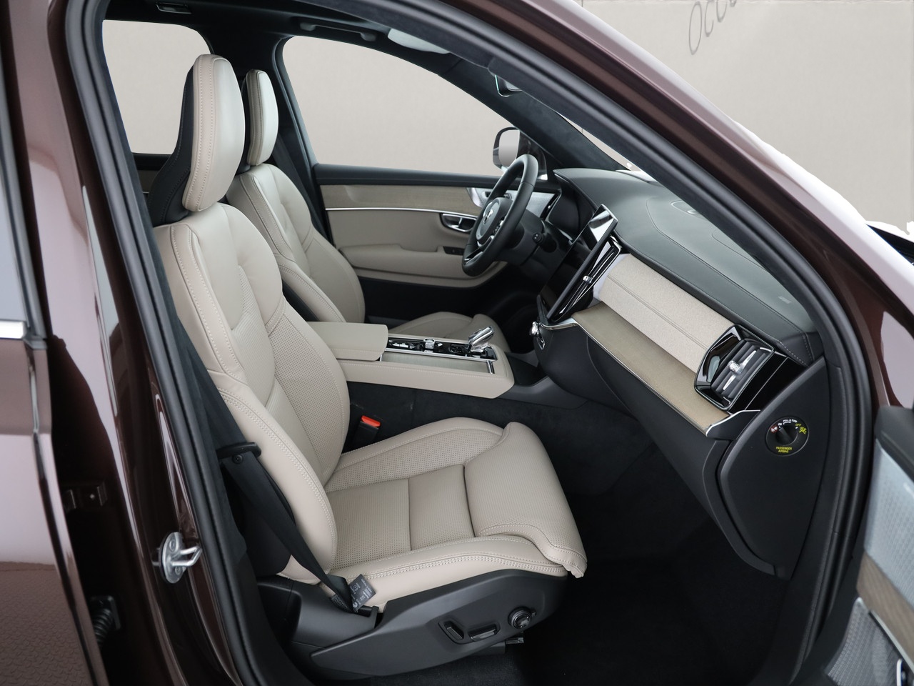 VOLVO XC90 2.0 T8 TE Ultra Bright eAWD XCLUSIVE-image-6