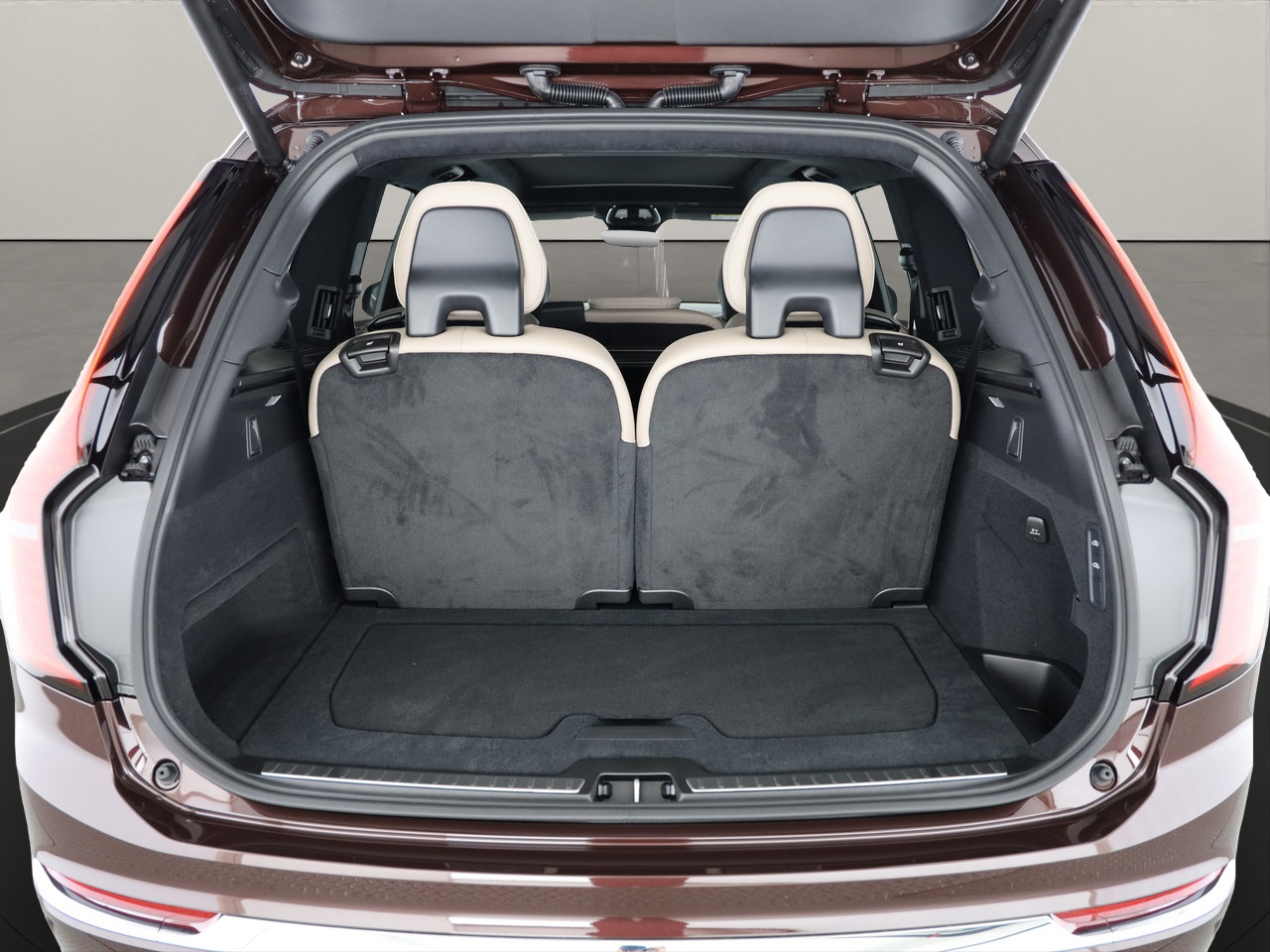 VOLVO XC90 2.0 T8 TE Ultra Bright eAWD XCLUSIVE-image-8