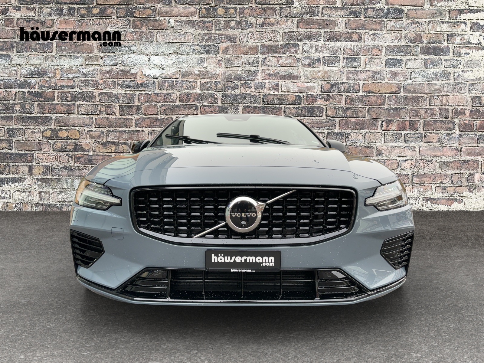 VOLVO V60 2.0 T6 TE Ultimate Dark eAWD-image-10