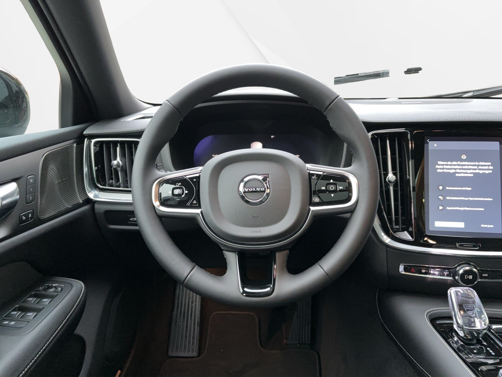 VOLVO V60 2.0 T6 TE Ultimate Dark eAWD-image-6