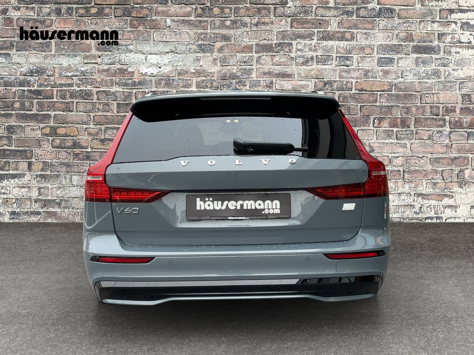 VOLVO V60 2.0 T6 TE Ultimate Dark eAWD-image-11