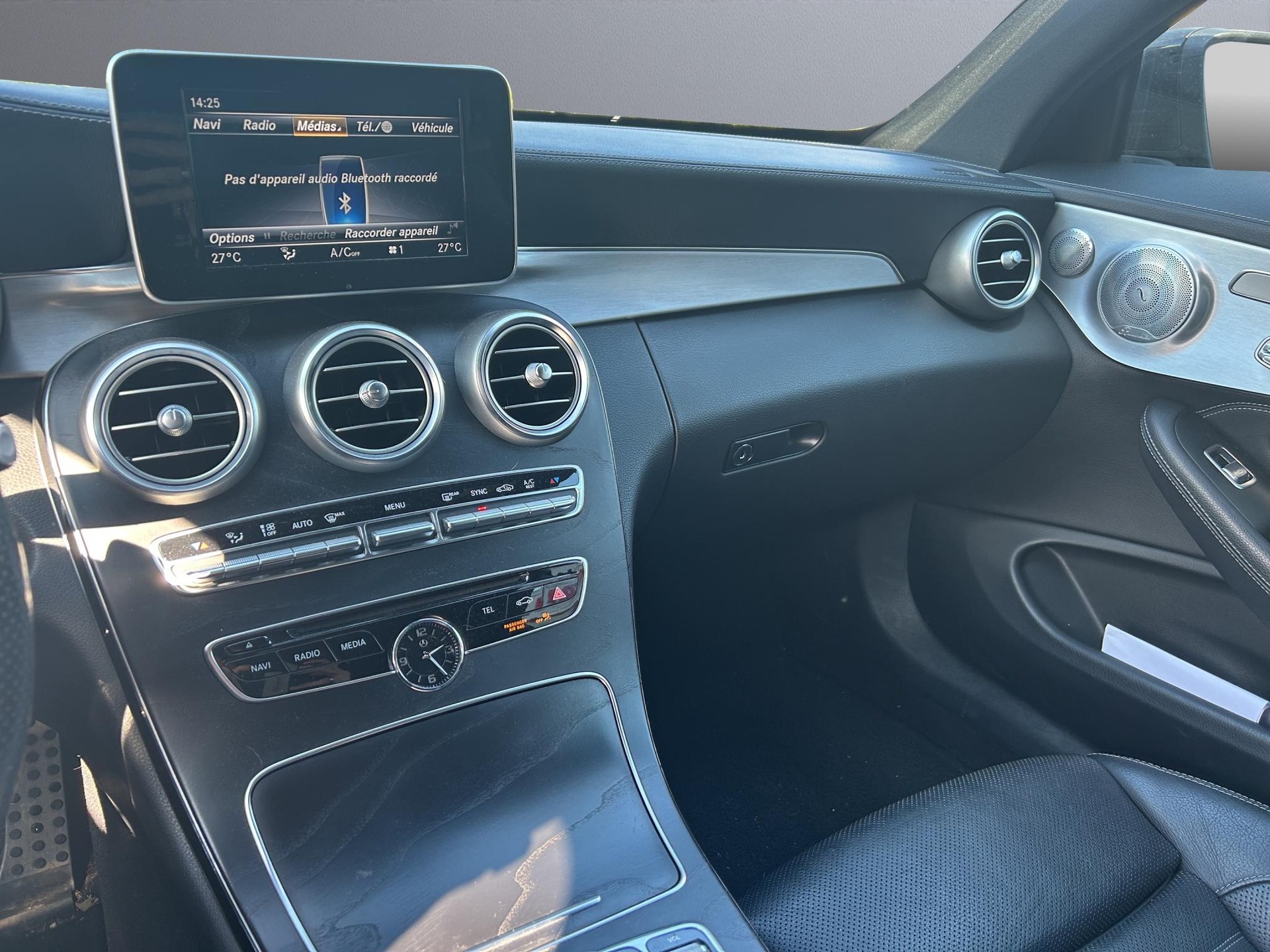 MERCEDES-BENZ C 300 AMG Line-image-6