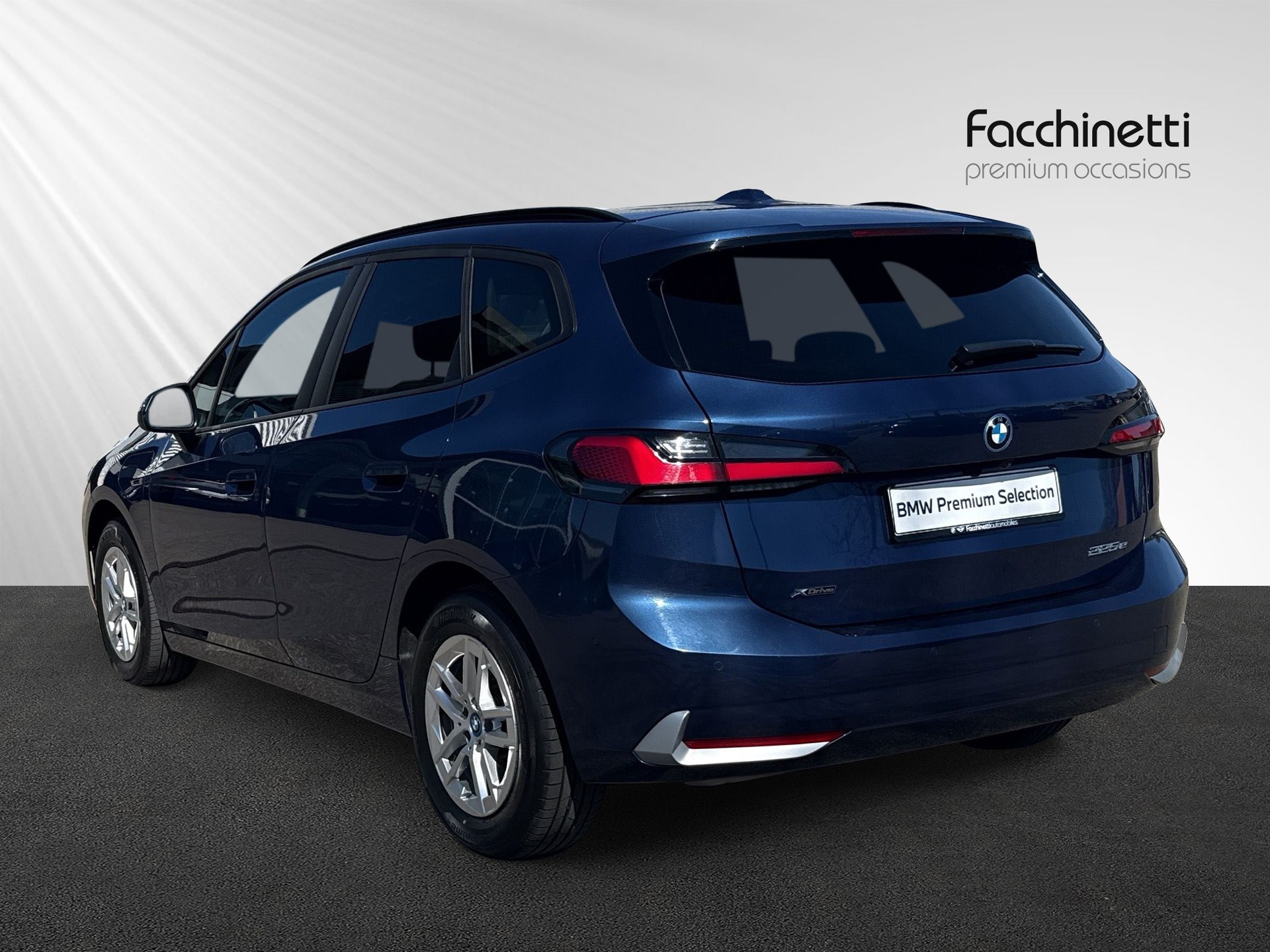 BMW 225e xDrive Active Tourer-image-3
