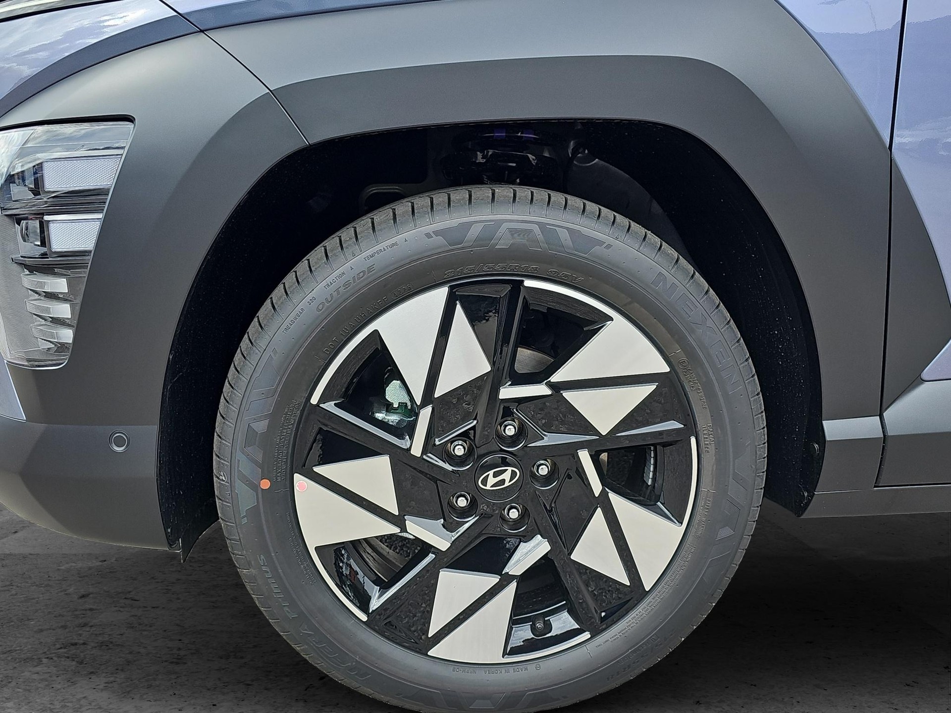 HYUNDAI Kona 1.6 GDi Hybrid Amplia-image-8