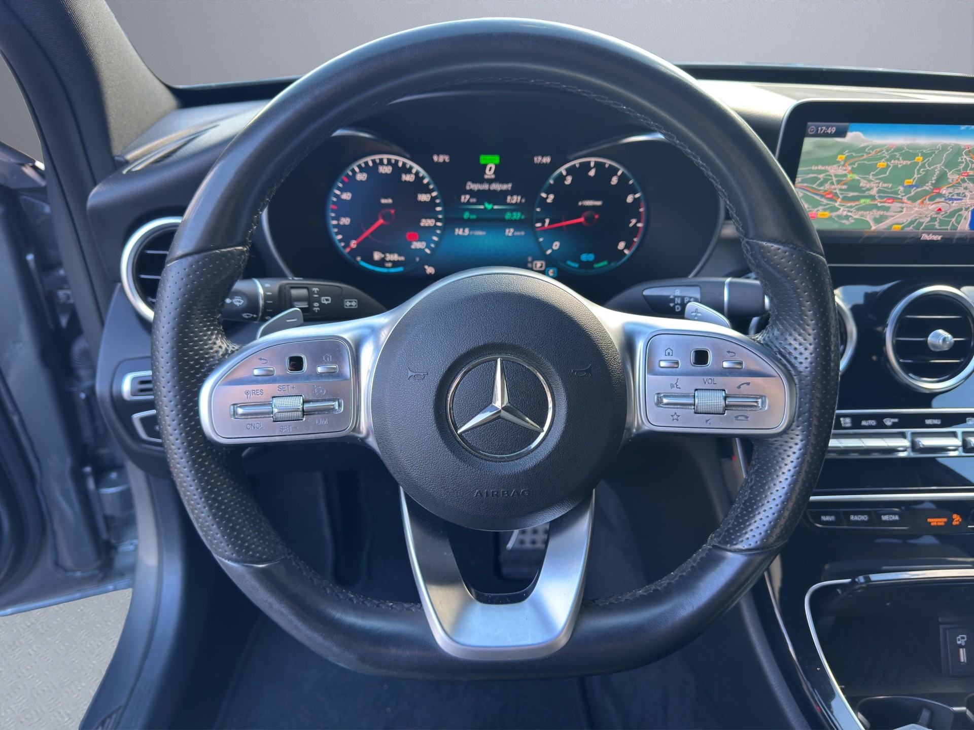 MERCEDES-BENZ C 200 Swiss Star AMG Line 4M 9G-Tronic-image-10