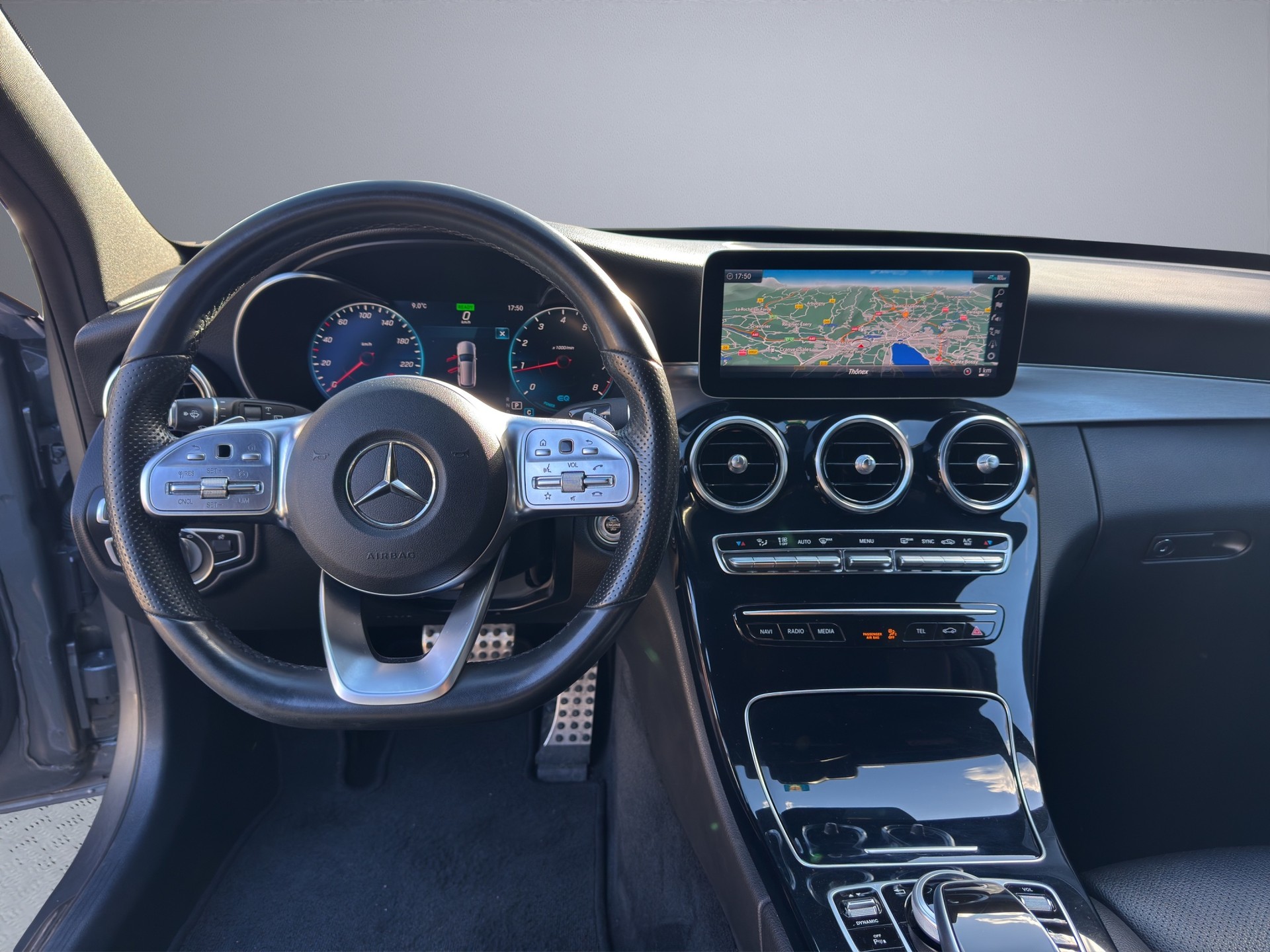 MERCEDES-BENZ C 200 Swiss Star AMG Line 4M 9G-Tronic-image-11