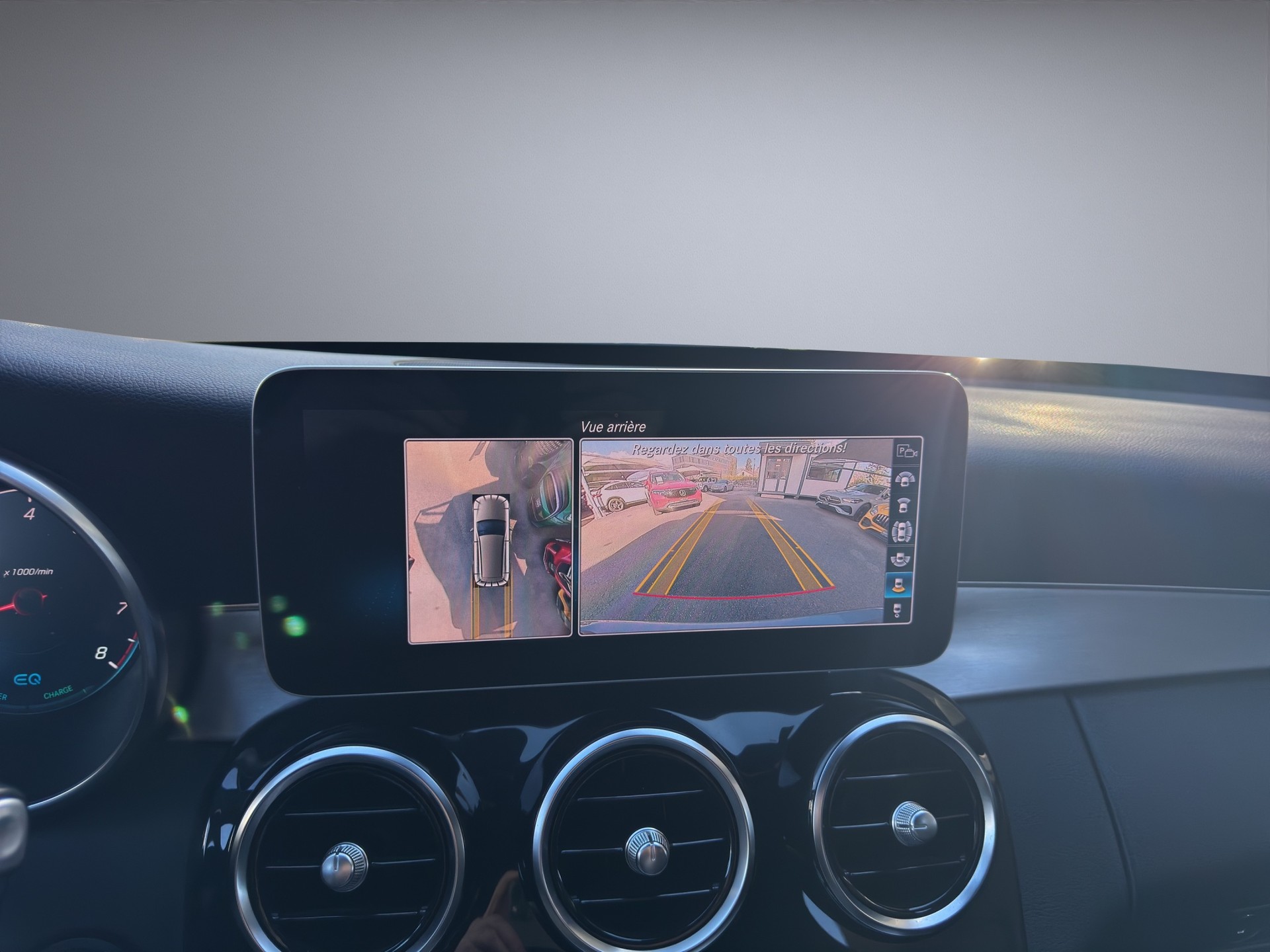 MERCEDES-BENZ C 200 Swiss Star AMG Line 4M 9G-Tronic-image-13