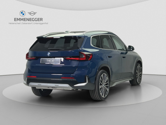 BMW X1 xDrive 30e xLine-image-4