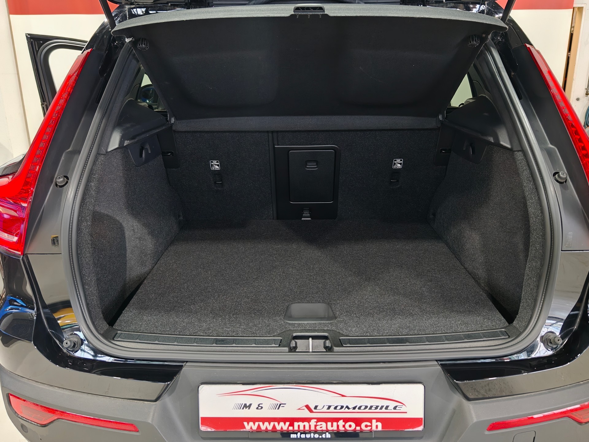 VOLVO XC40 E60 Core CH FAHRZEUG-image-23