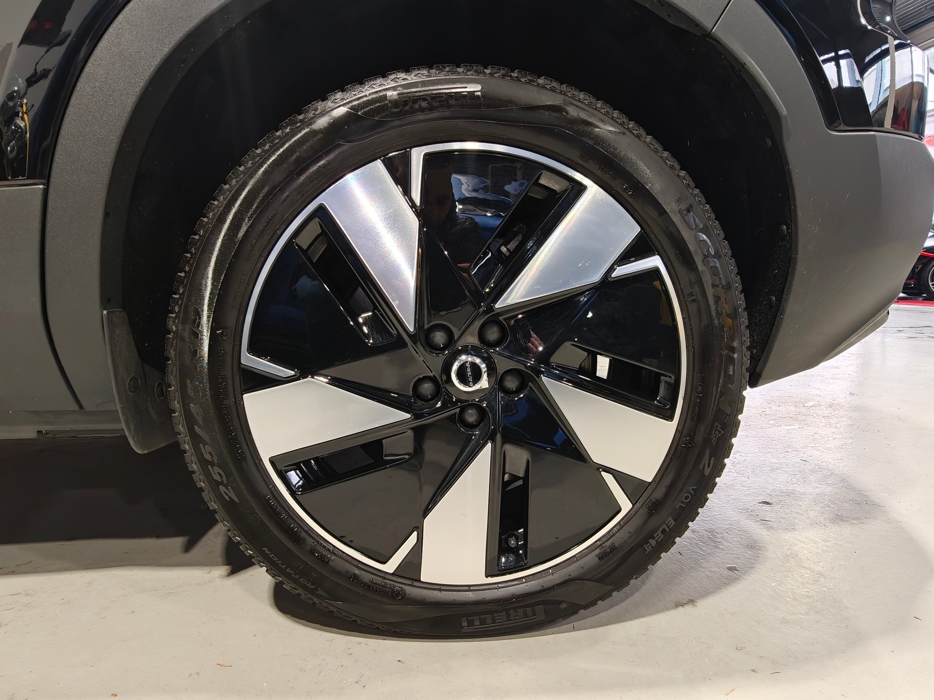 VOLVO XC40 E60 Core CH FAHRZEUG-image-13