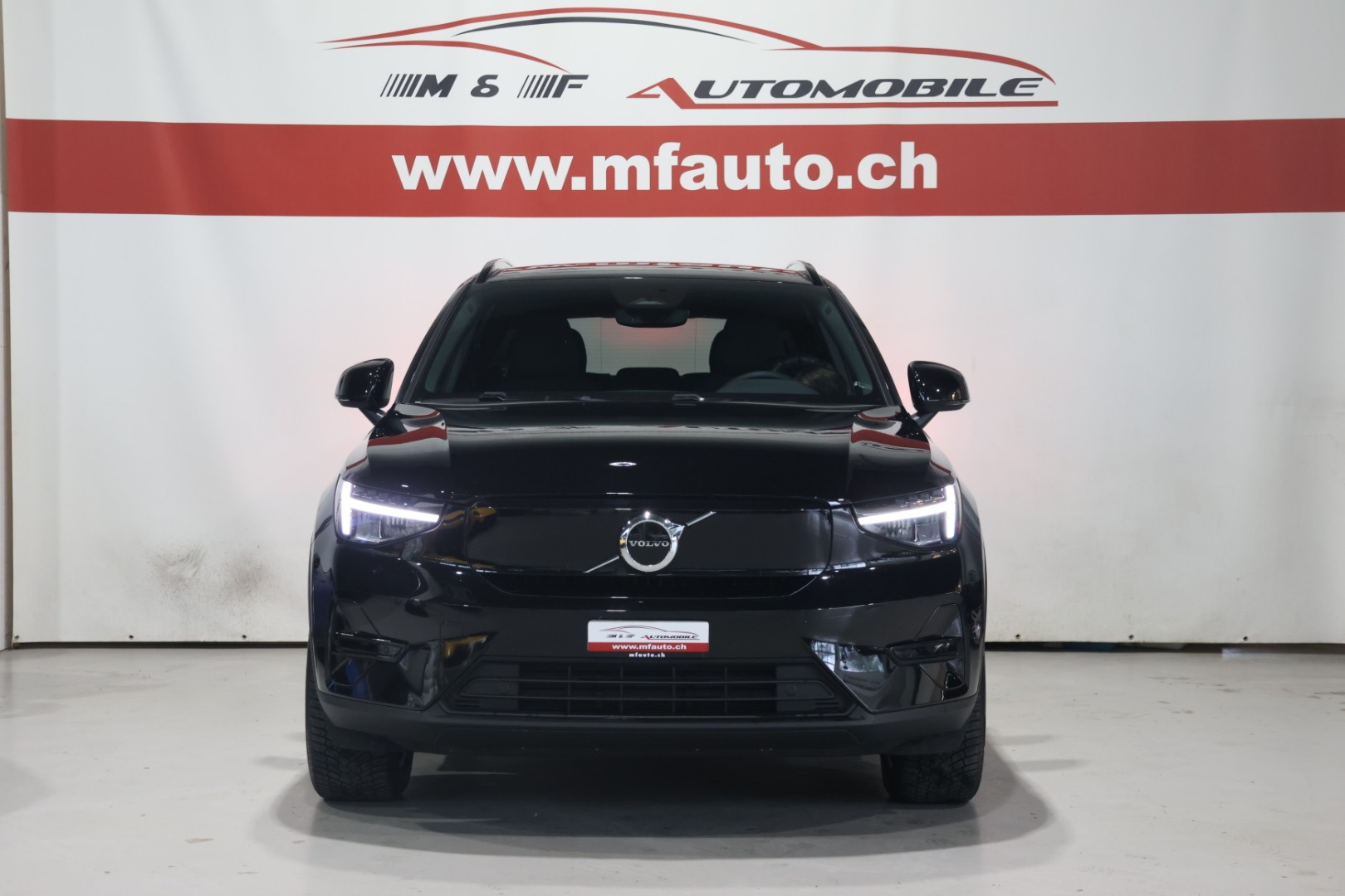 VOLVO XC40 E60 Core CH FAHRZEUG-image-2