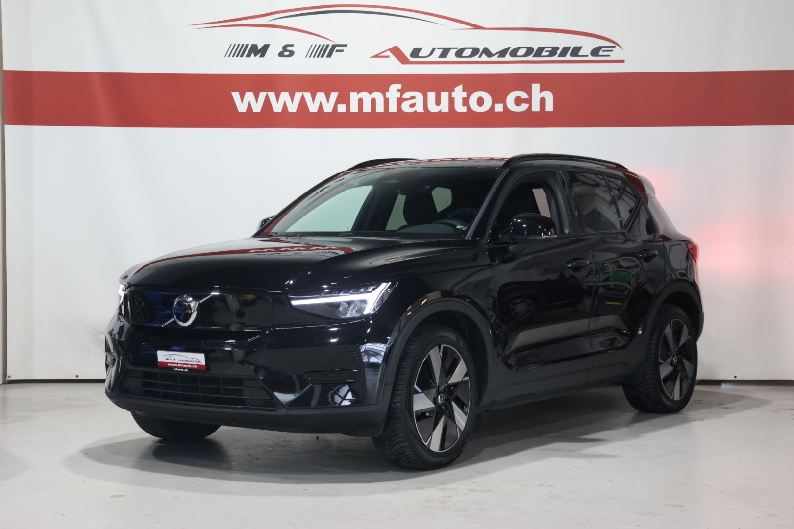 VOLVO XC40 E60 Core CH FAHRZEUG-image-1