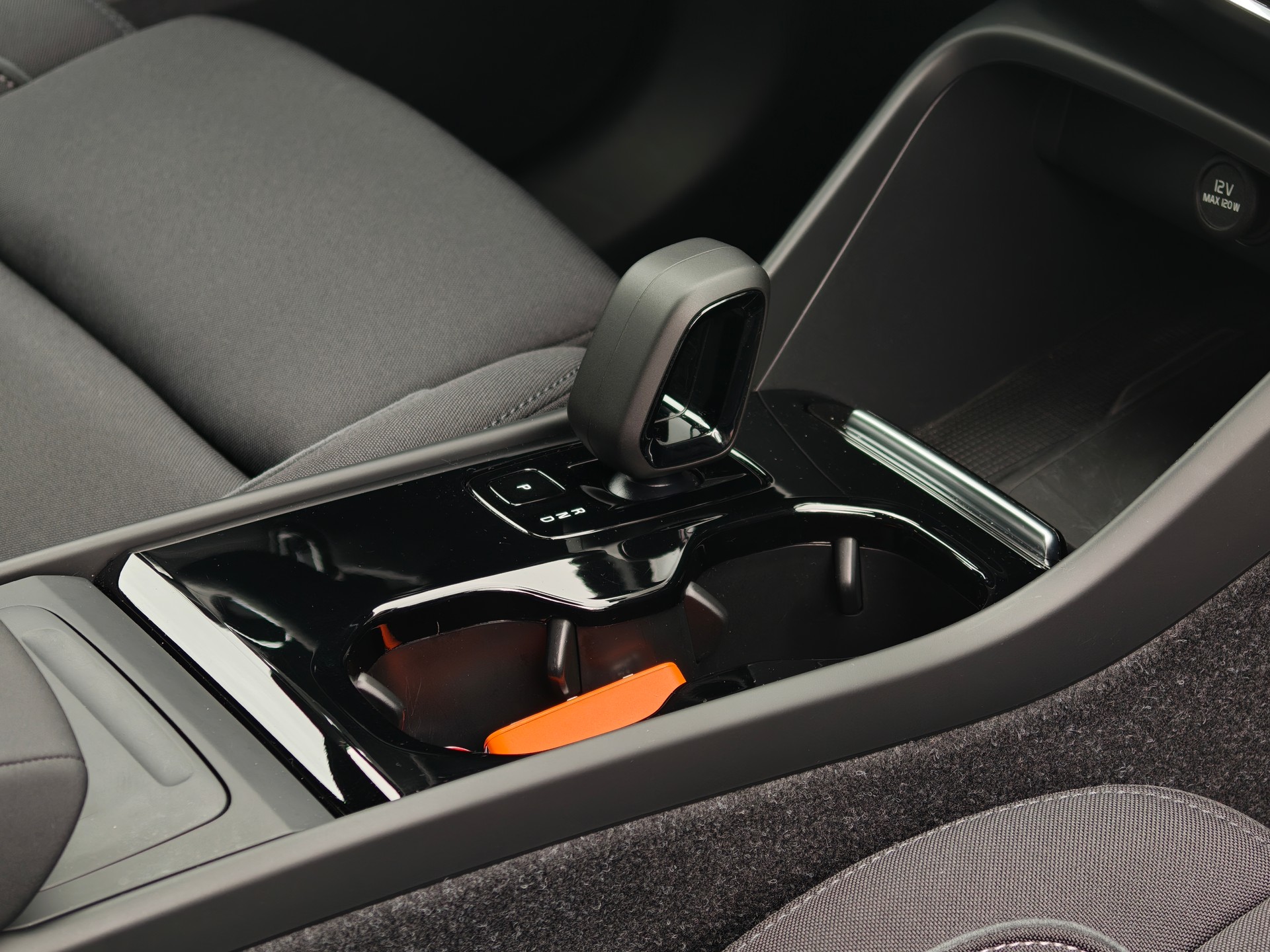 VOLVO XC40 E60 Core CH FAHRZEUG-image-12