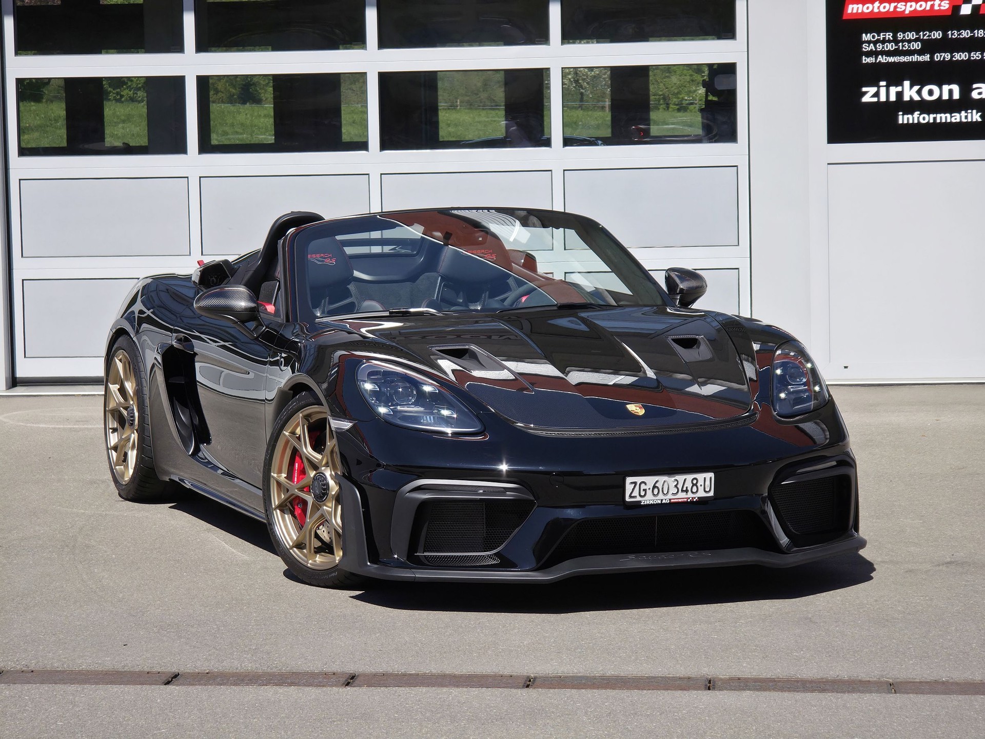 PORSCHE 718 Boxster Spyder RS Weissach PDK-showroom-element-3
