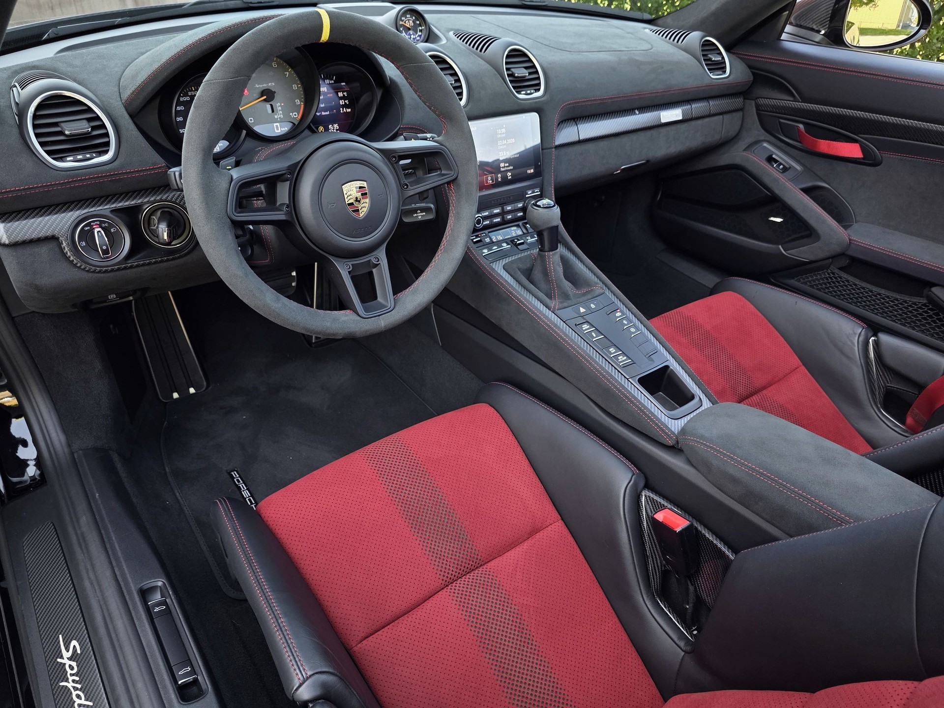 PORSCHE 718 Boxster Spyder RS Weissach PDK-image-21