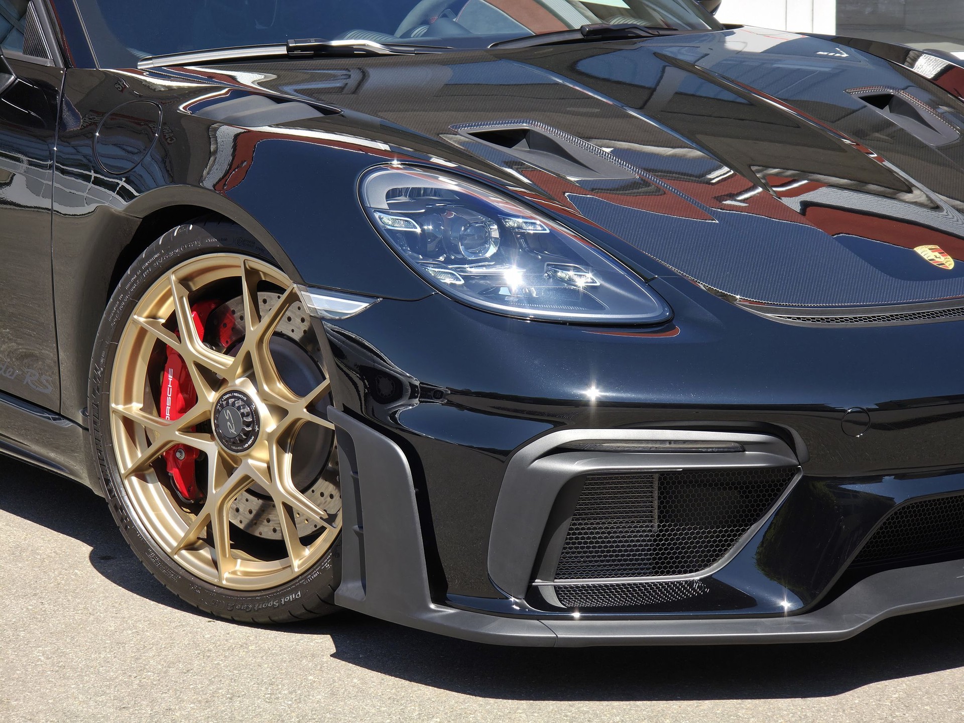 PORSCHE 718 Boxster Spyder RS Weissach PDK-image-8