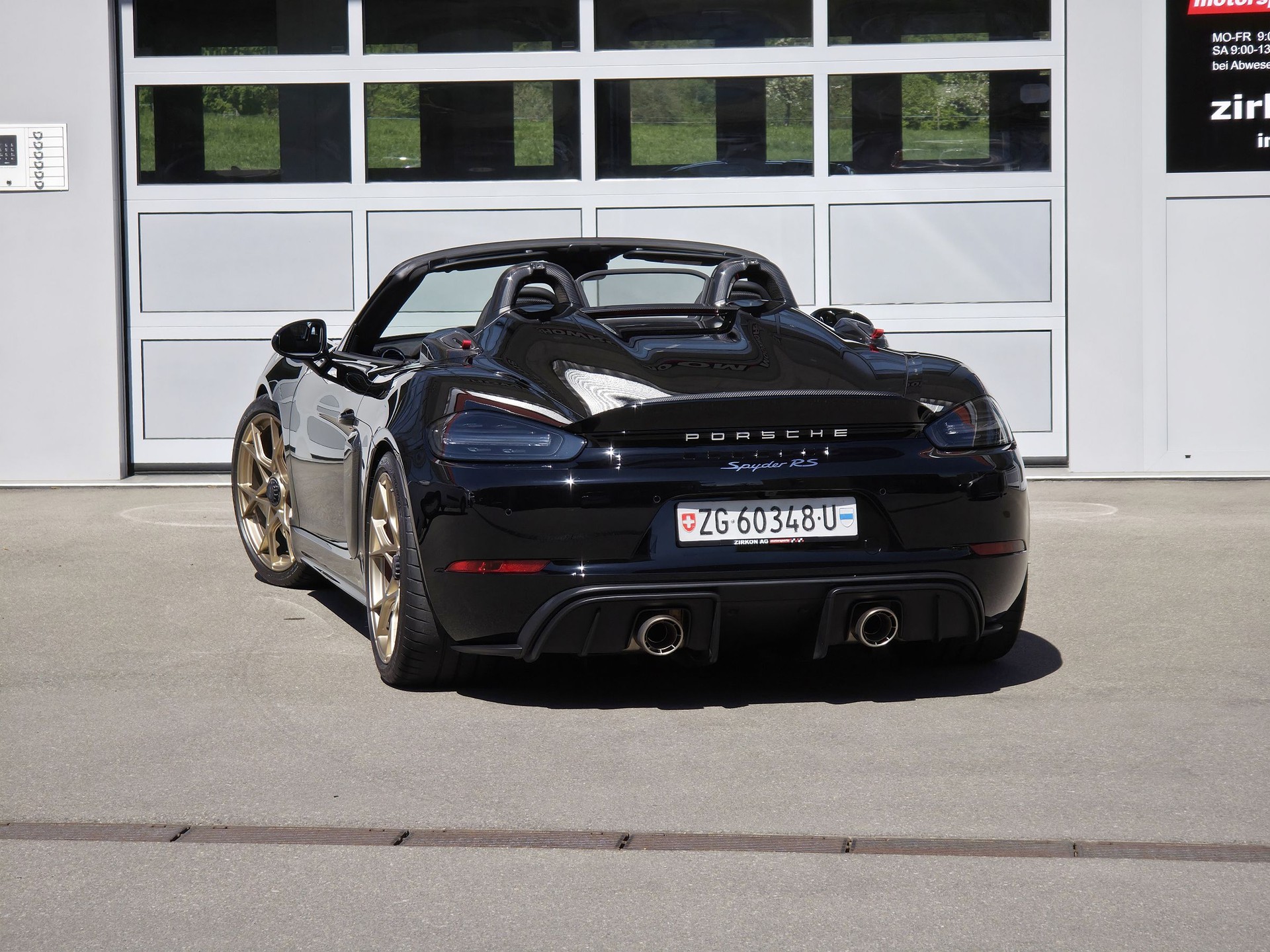 PORSCHE 718 Boxster Spyder RS Weissach PDK-image-12