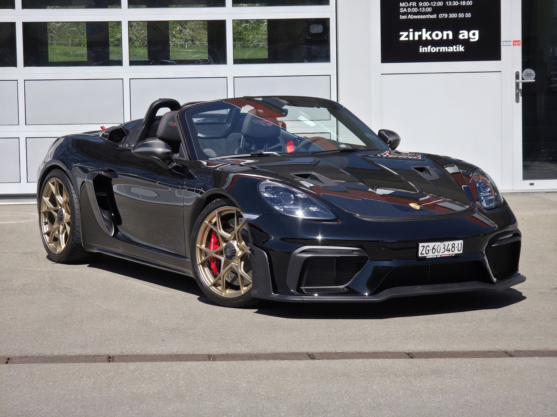 PORSCHE 718 Boxster Spyder RS Weissach PDK-showroom-element-1