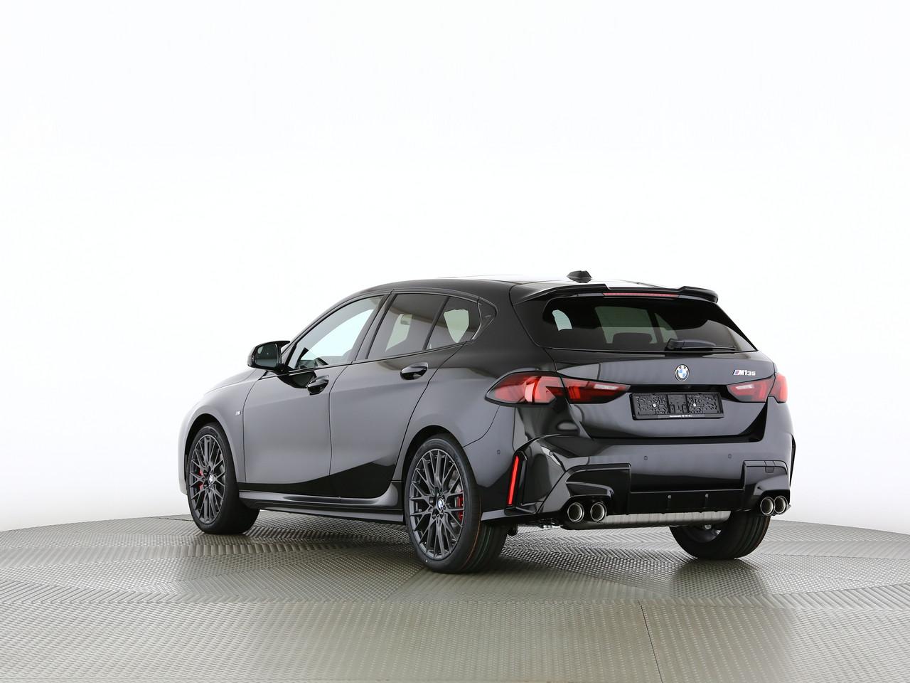 BMW M135i xDrive-image-9
