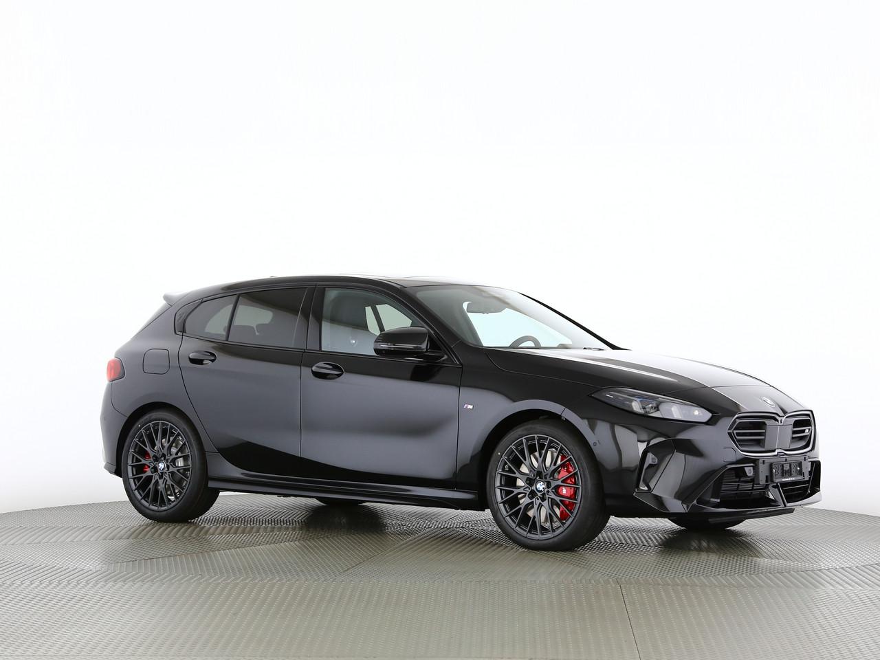 BMW M135i xDrive-image-19