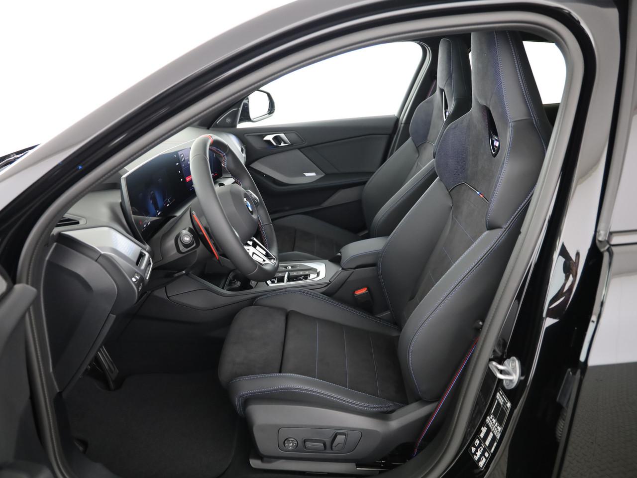 BMW M135i xDrive-image-25
