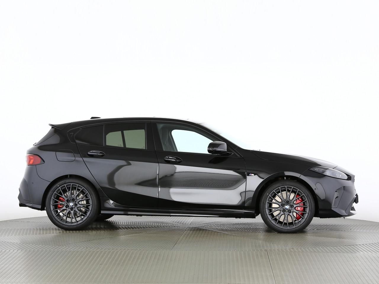 BMW M135i xDrive-image-17