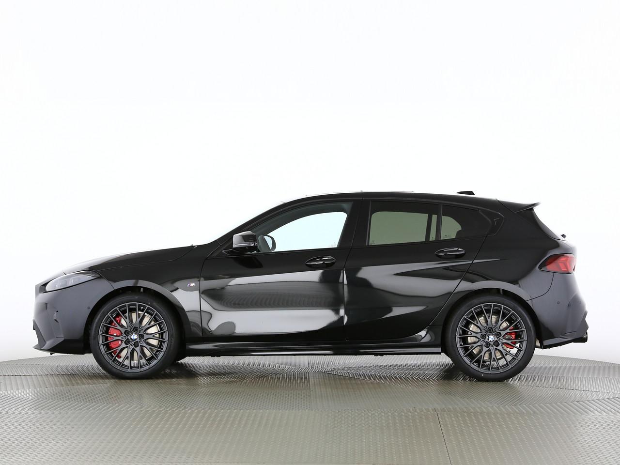 BMW M135i xDrive-image-5