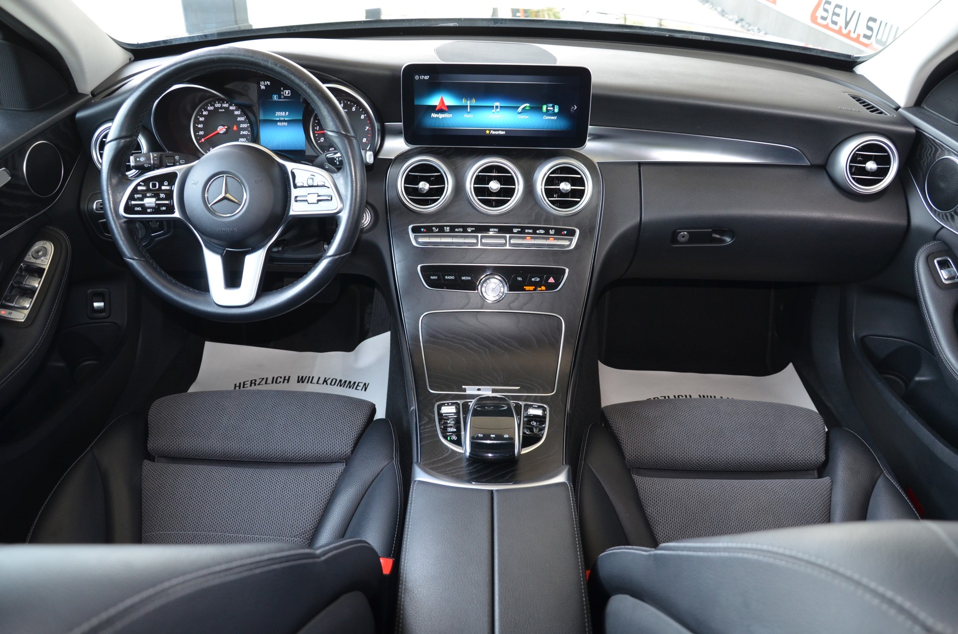 MERCEDES-BENZ C 180 Avantgarde*Frisch ab MFK,1 Jahr oder 20000km Garantie*-image-10