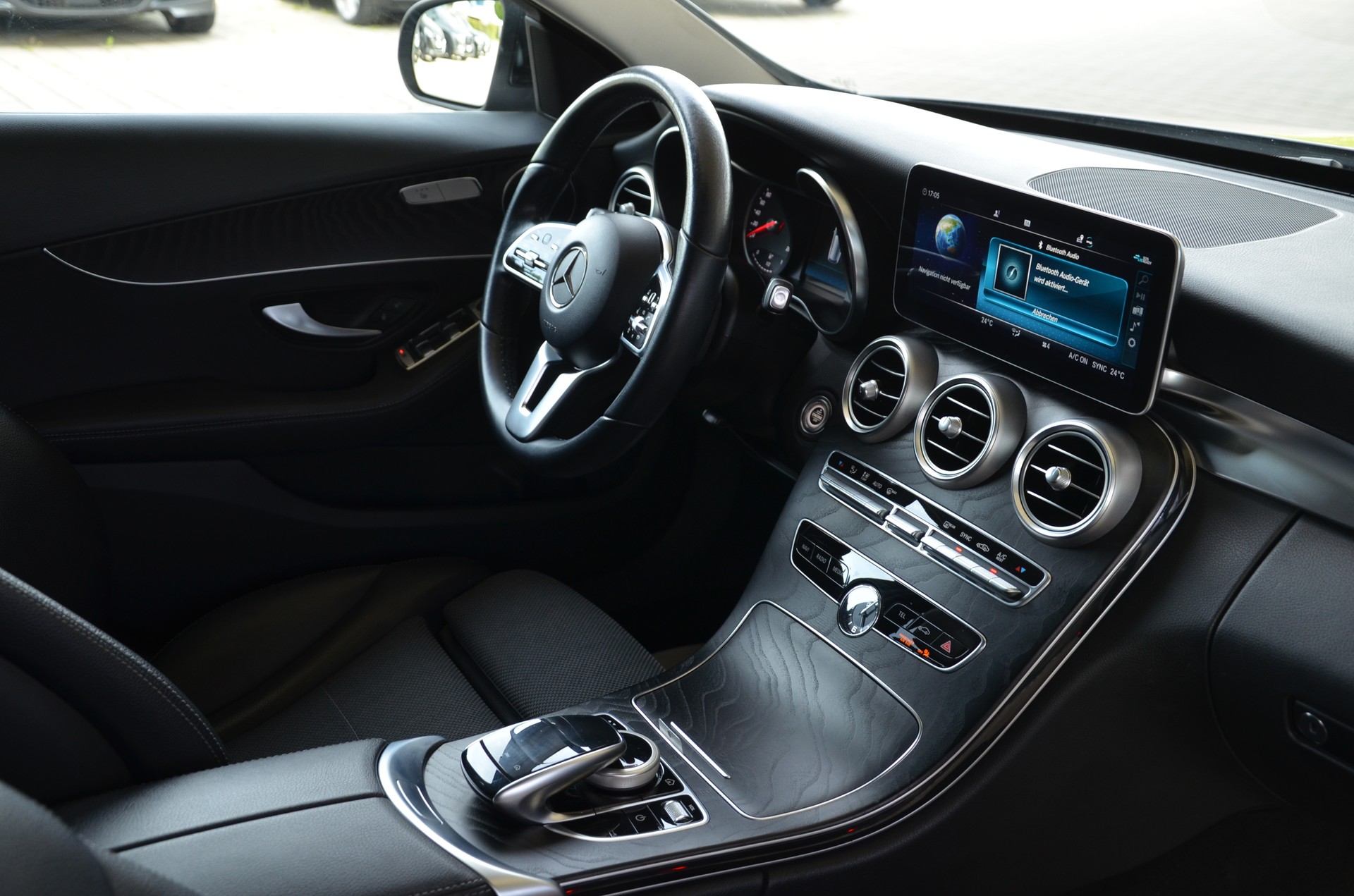 MERCEDES-BENZ C 180 Avantgarde*Frisch ab MFK,1 Jahr oder 20000km Garantie*-image-12