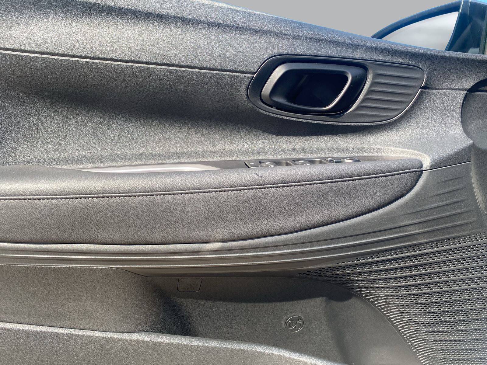 HYUNDAI i20 1.0 T-GDi Amplia DCT-image-14