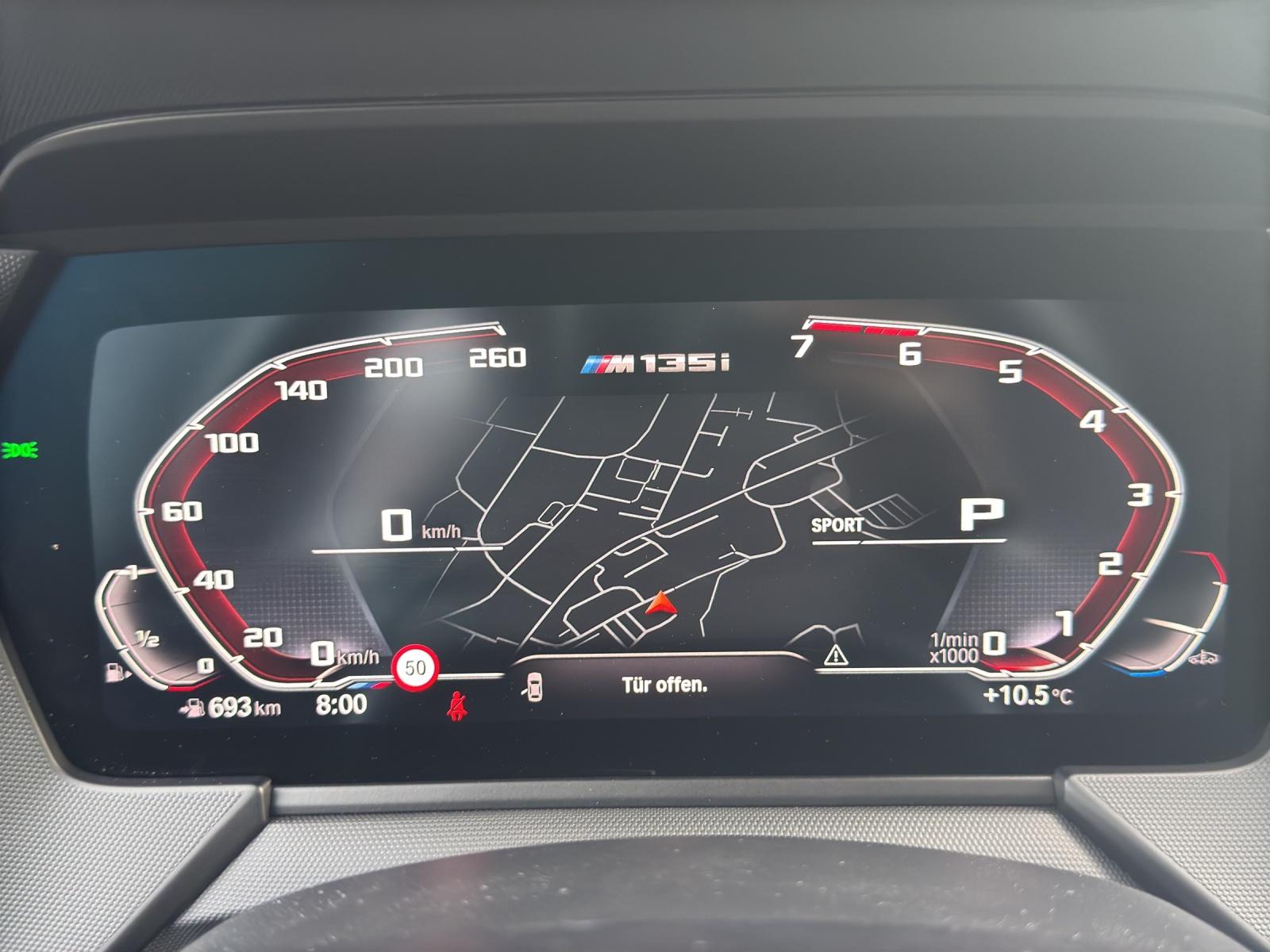 BMW M135i xDrive M Performance Paket-image-11