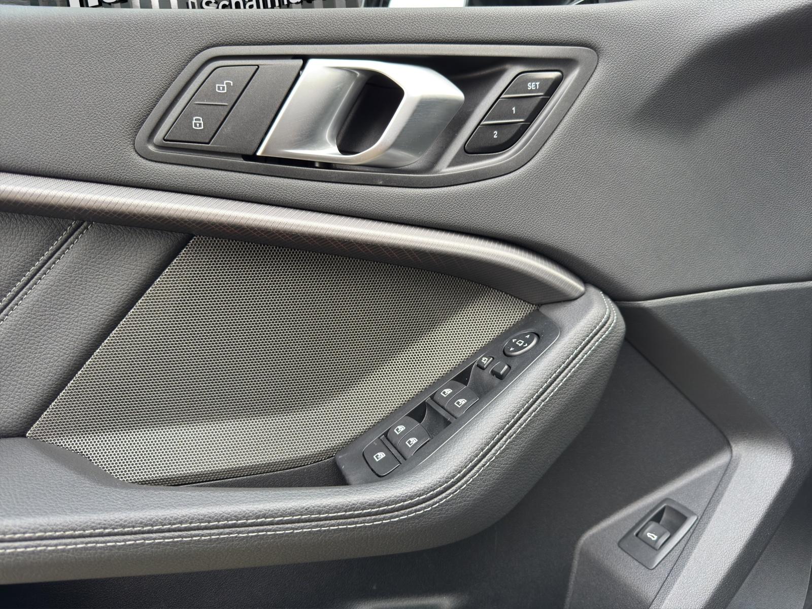BMW M135i xDrive M Performance Paket-image-16