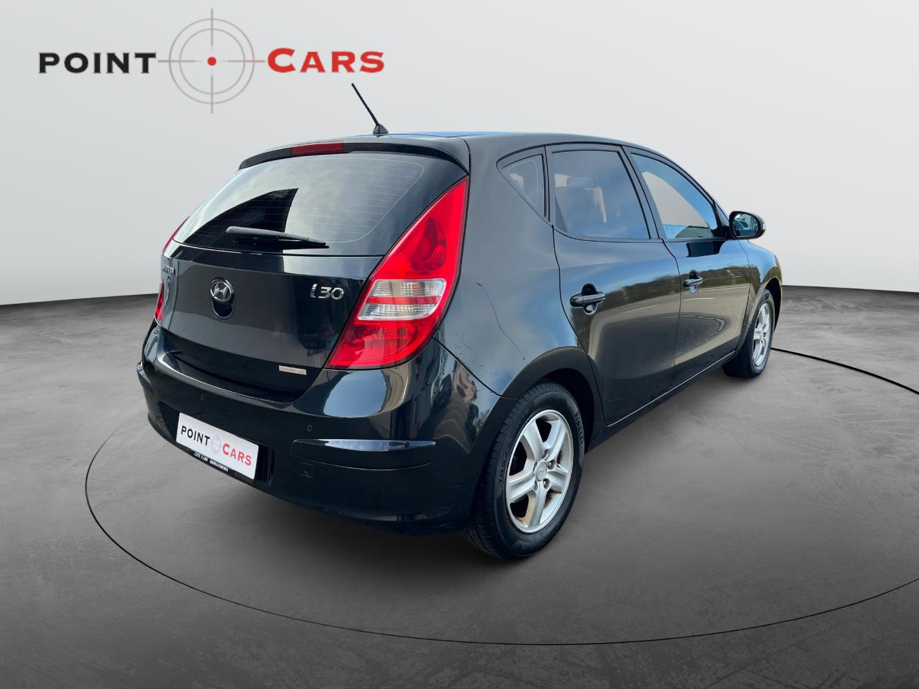HYUNDAI i30 1.6 Swiss Plus Edition-image-4