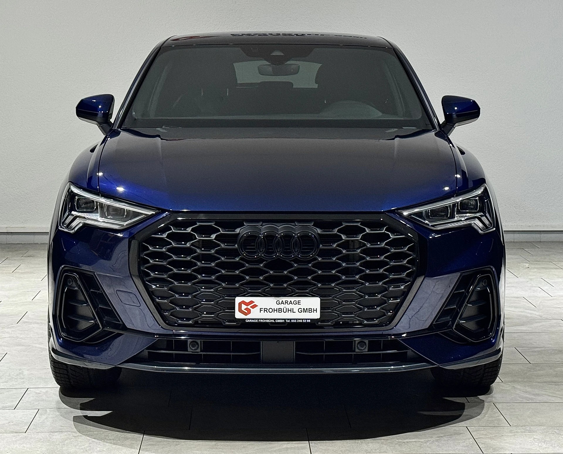 AUDI Q3 45 TFSI e S line S-tronic-image-2