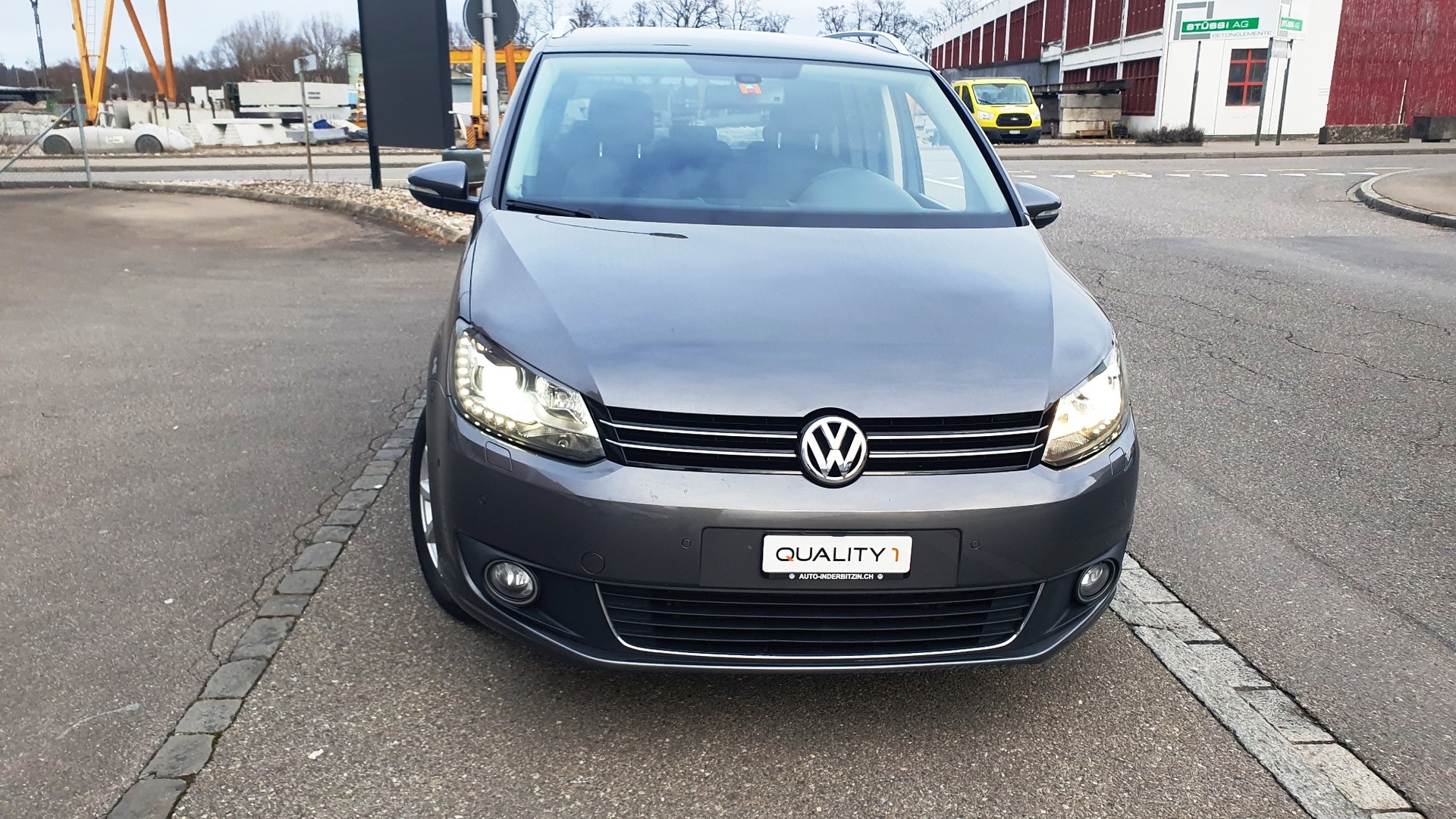 VW Touran 1.4 TSI Highline DSG 7 Platz-image-3