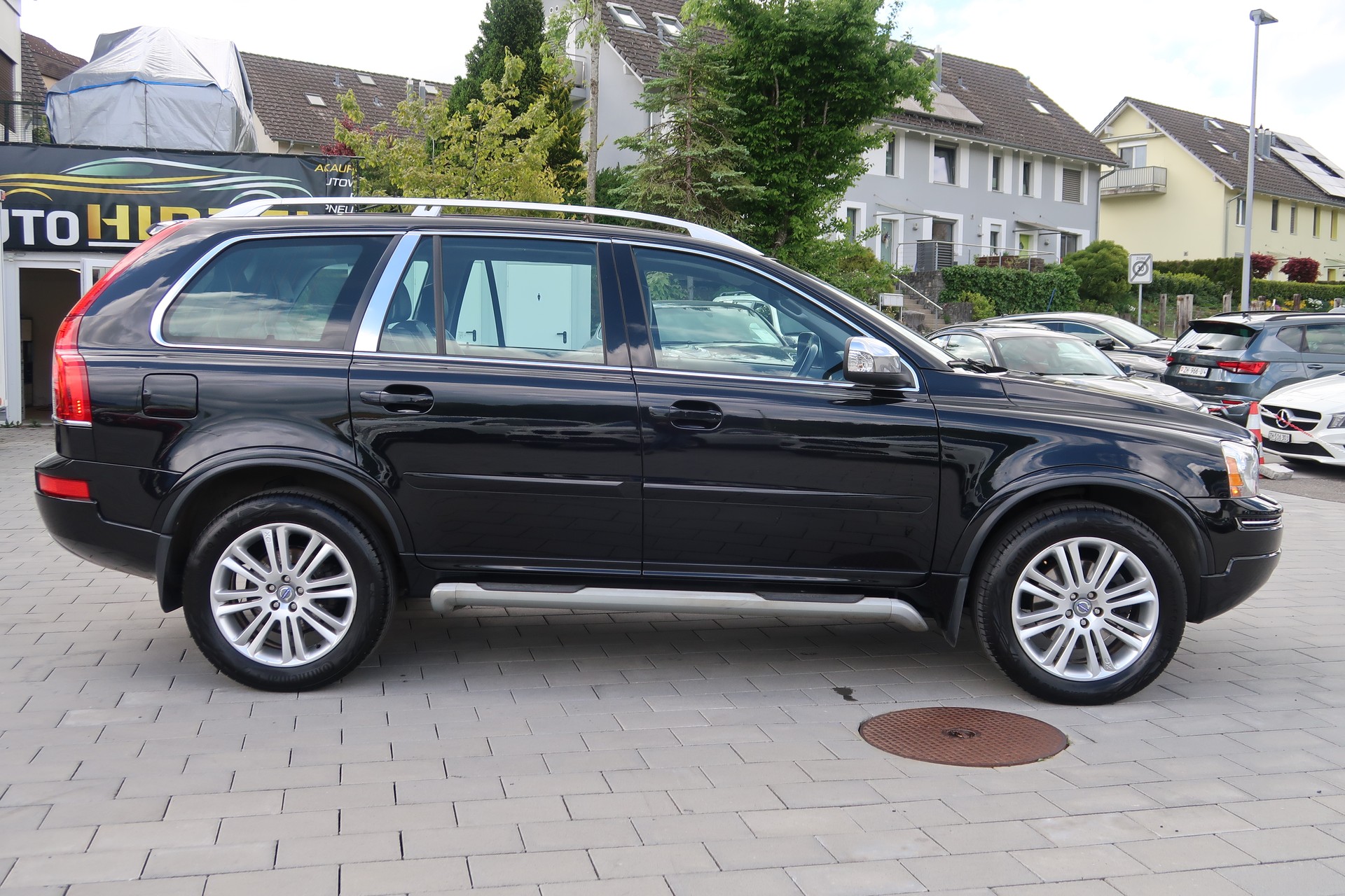 VOLVO XC90 D5 AWD Summum Geartronic-showroom-element-3