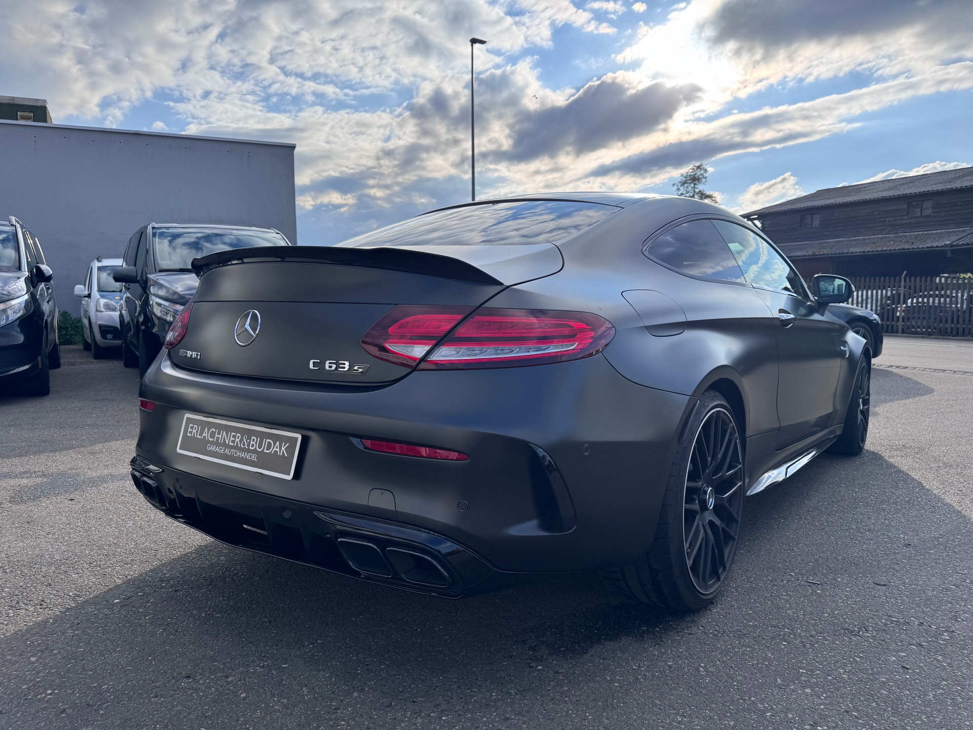 MERCEDES-BENZ C 63 S AMG 9G-tronic-image-4