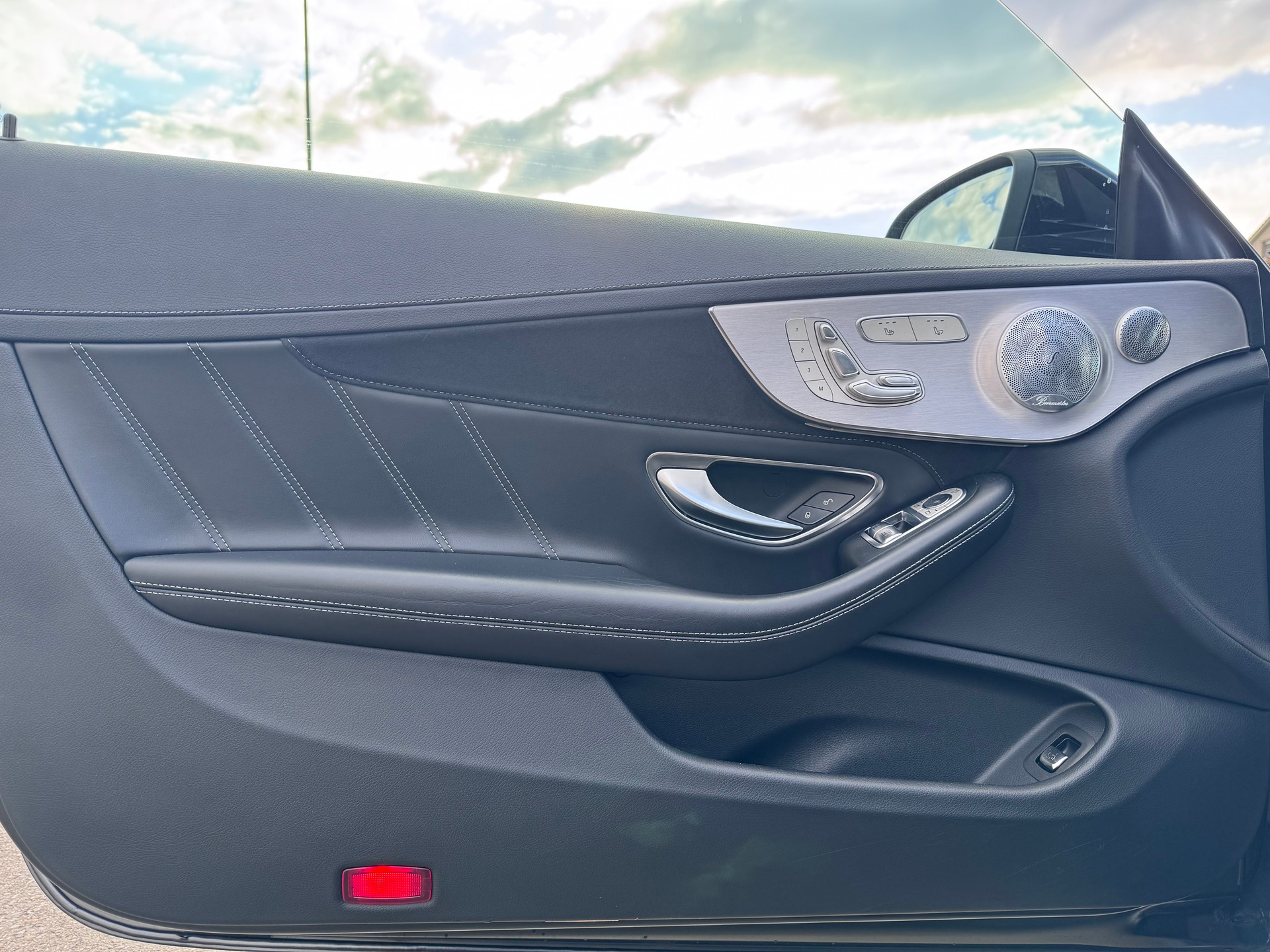 MERCEDES-BENZ C 63 S AMG 9G-tronic-image-10