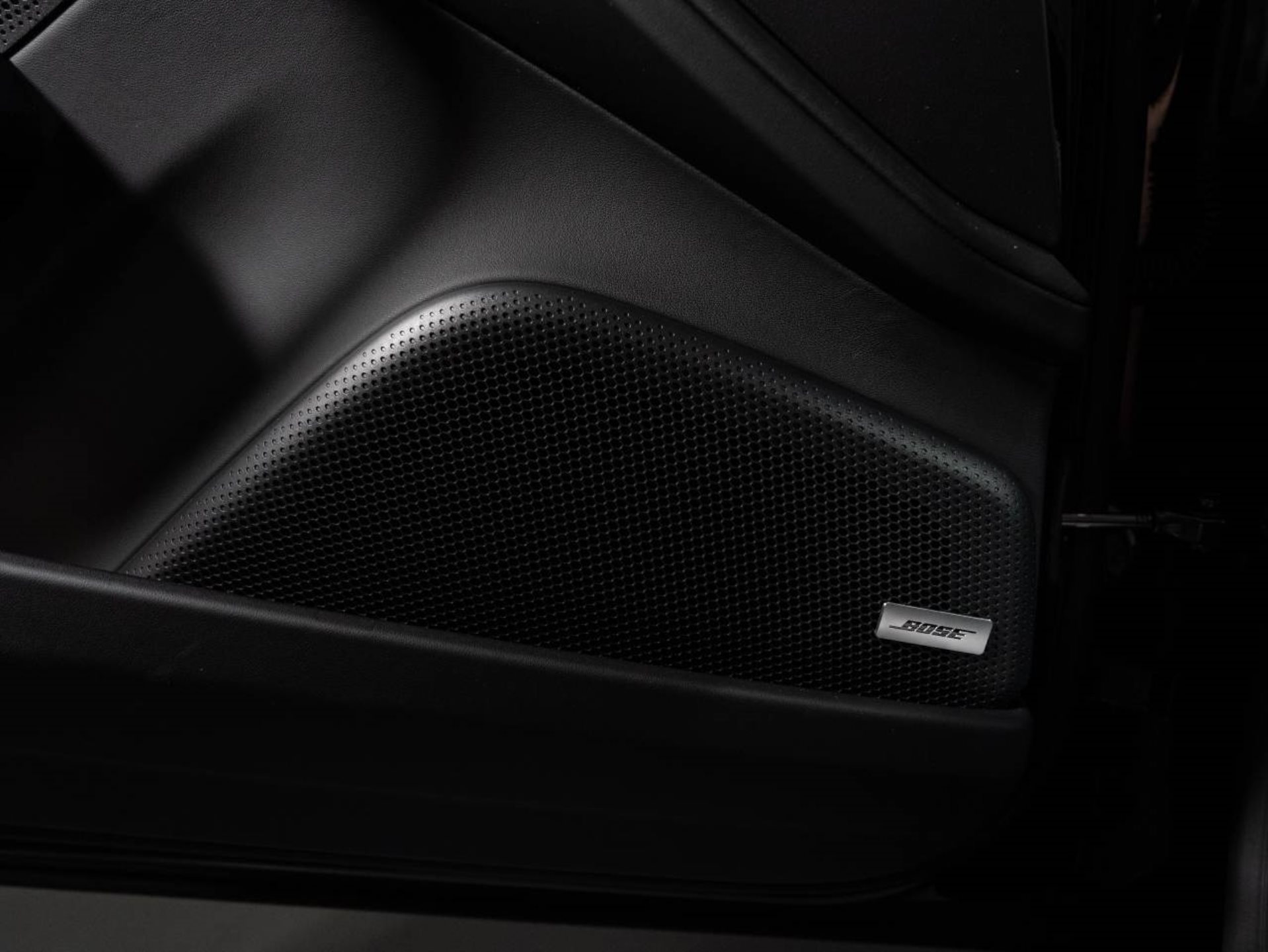 PORSCHE Panamera 4 E-Hybrid-image-19