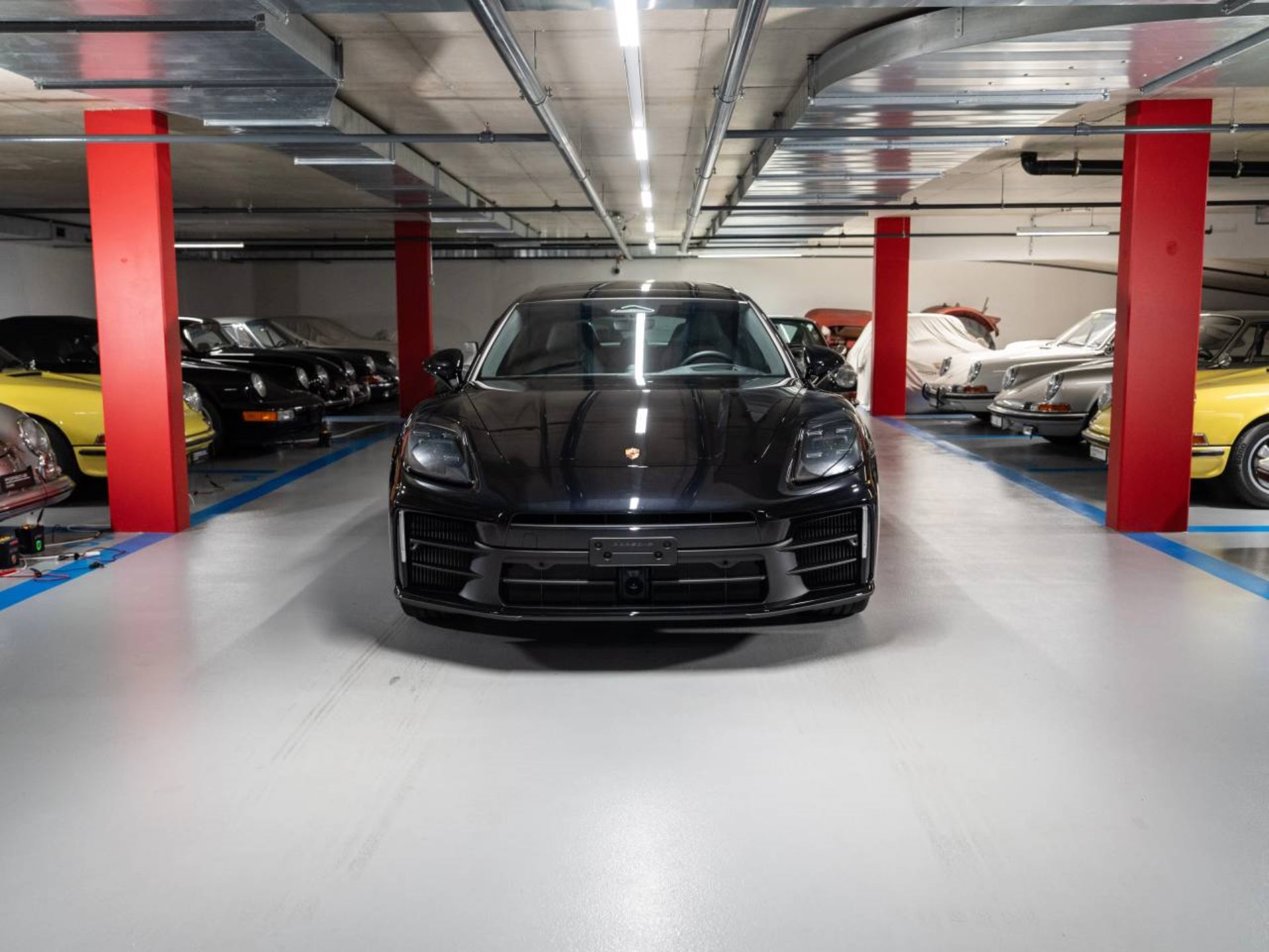 PORSCHE Panamera 4 E-Hybrid-image-1