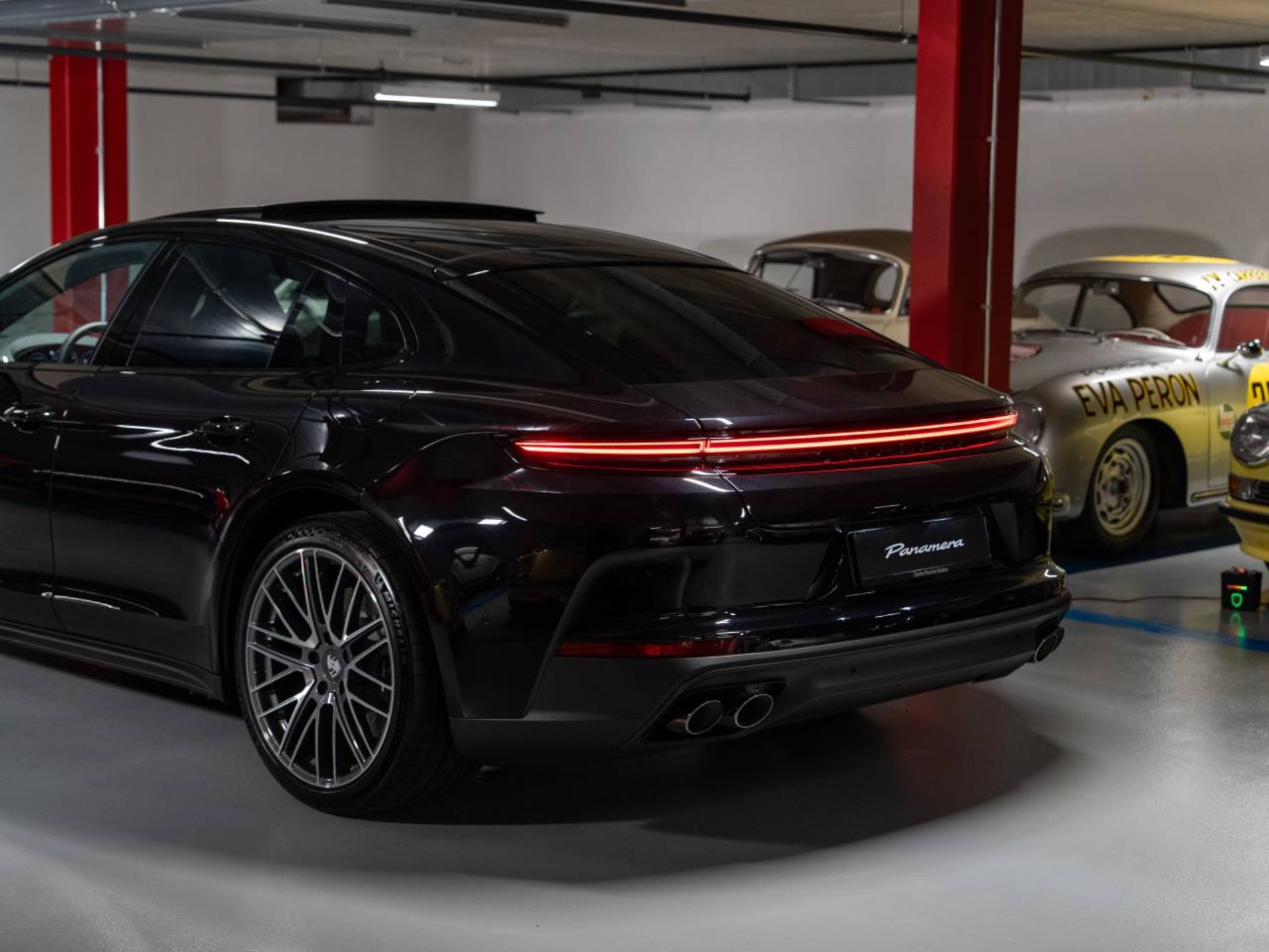 PORSCHE Panamera 4 E-Hybrid-image-27