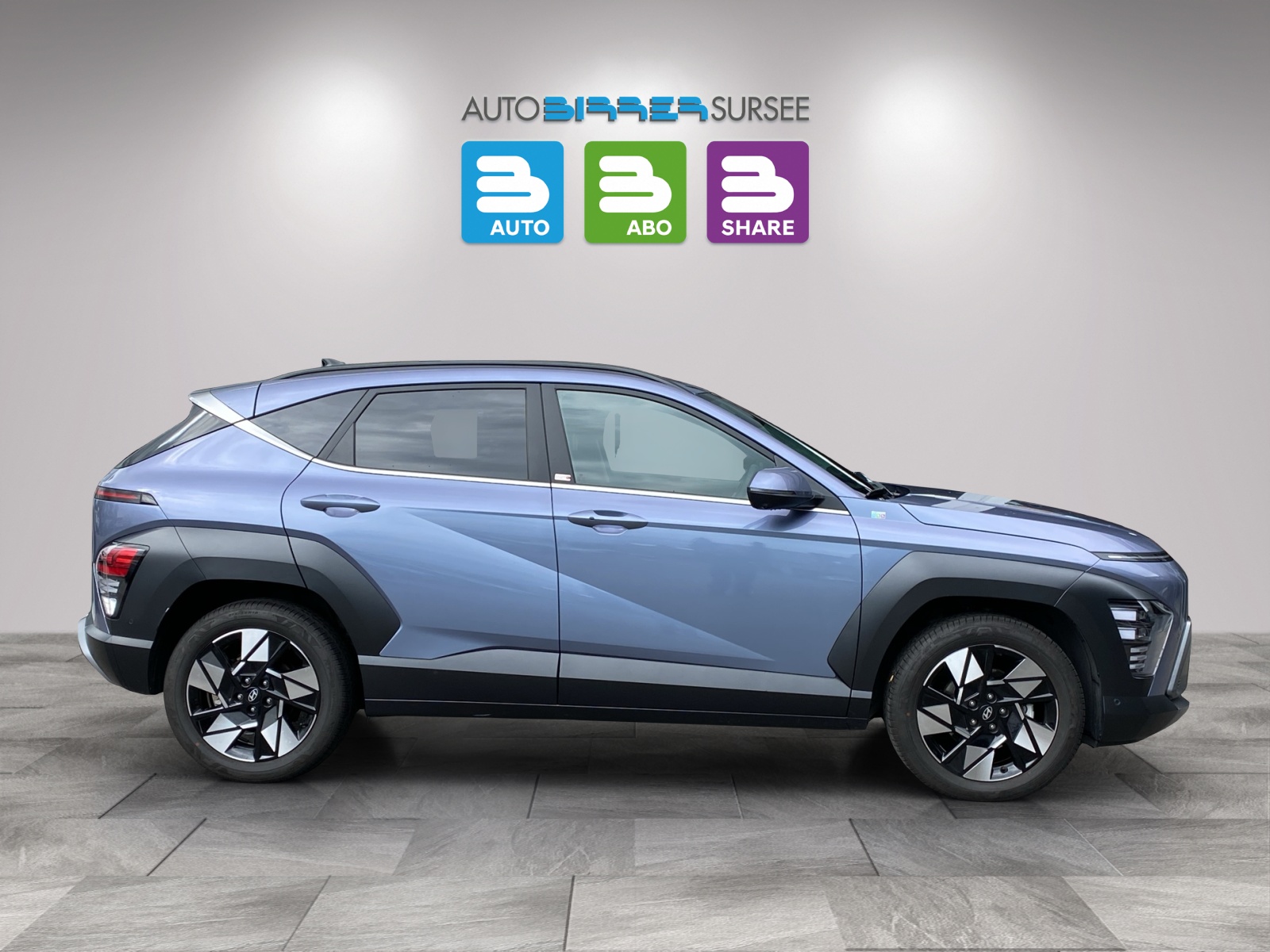 HYUNDAI Kona 1.6 GDi Hybrid Amplia-showroom-element-3