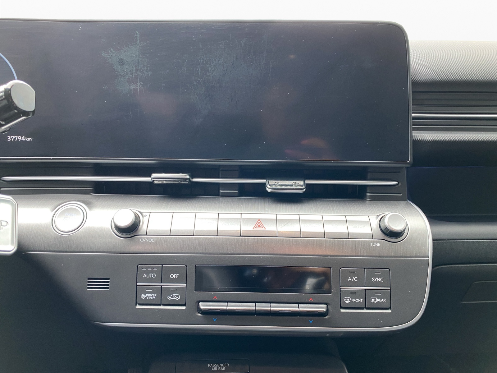 HYUNDAI Kona 1.6 GDi Hybrid Amplia-image-14