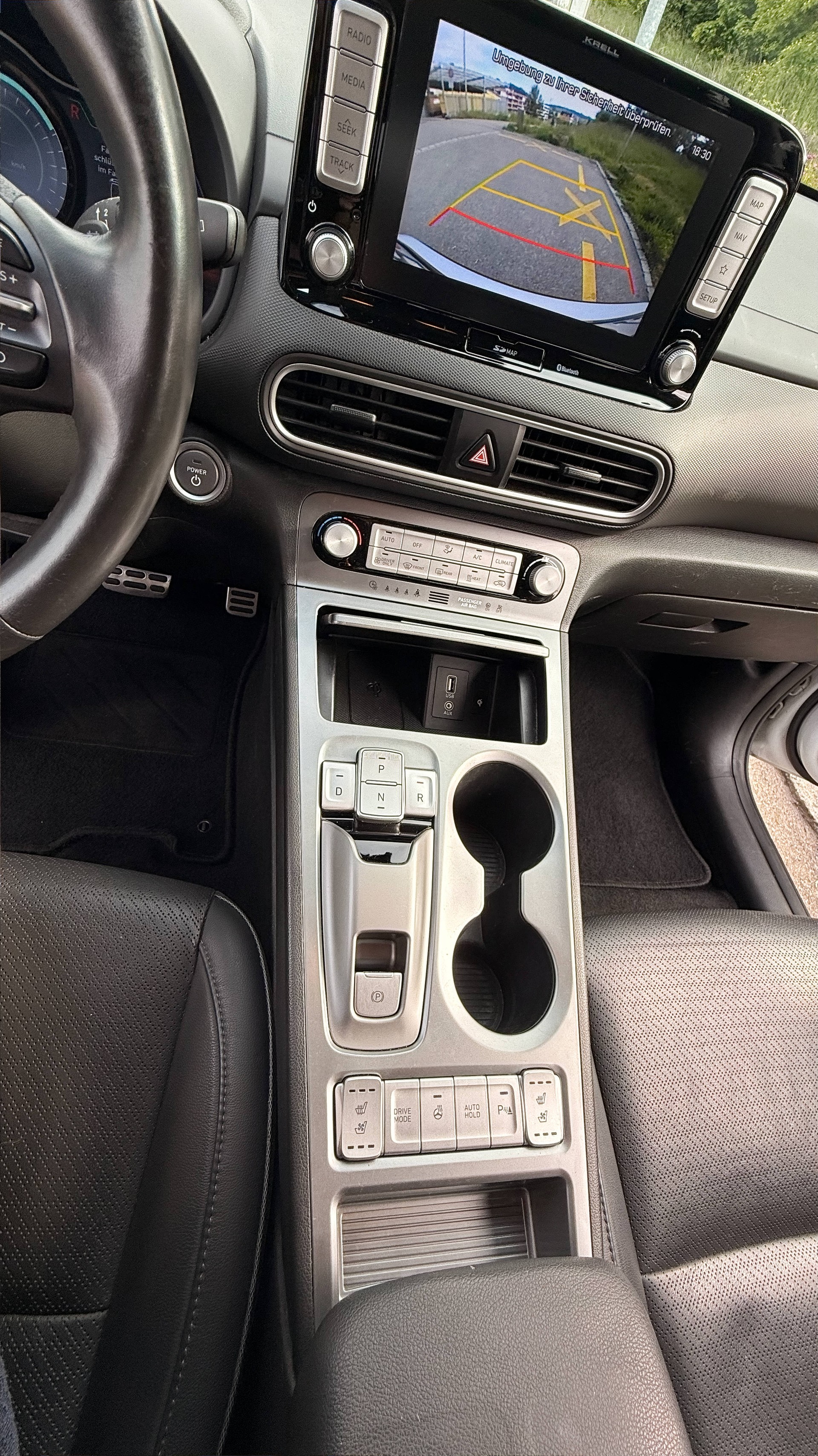 HYUNDAI Kona EV Premium / Vertex-image-8