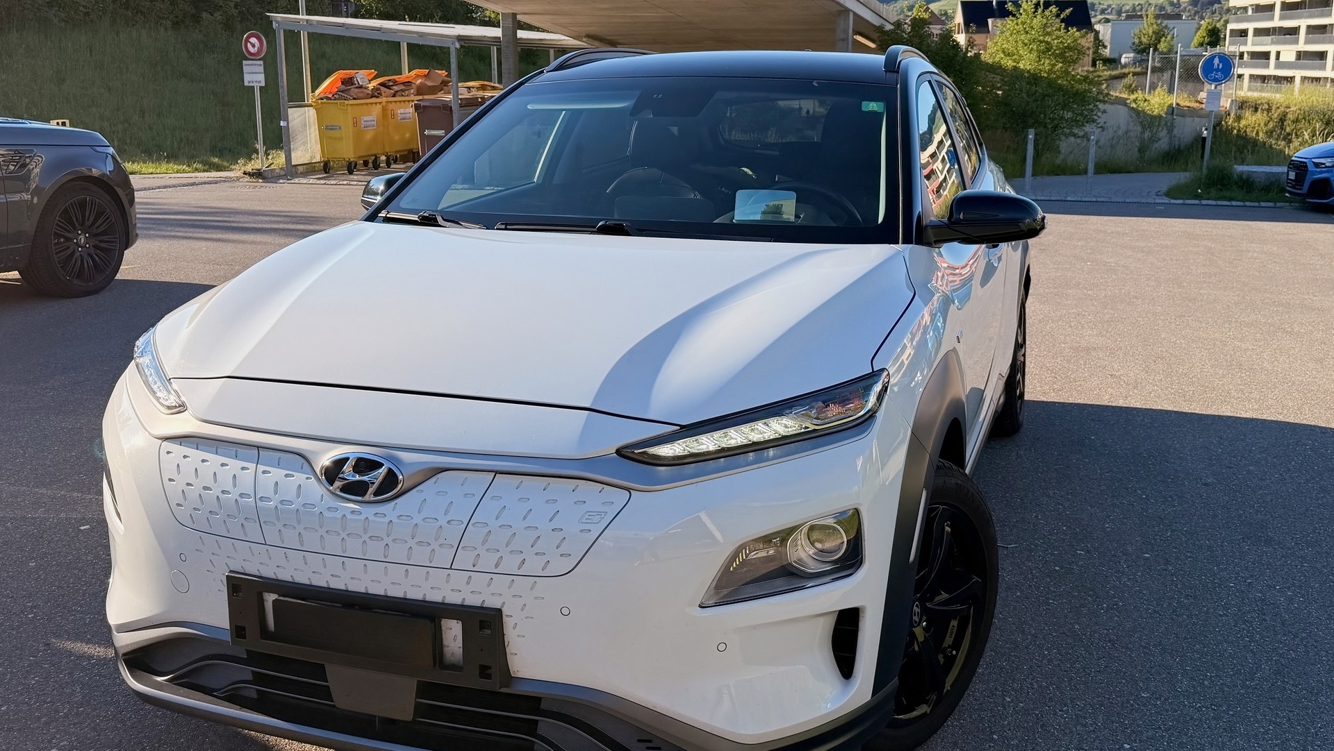HYUNDAI Kona EV Premium / Vertex-image-6