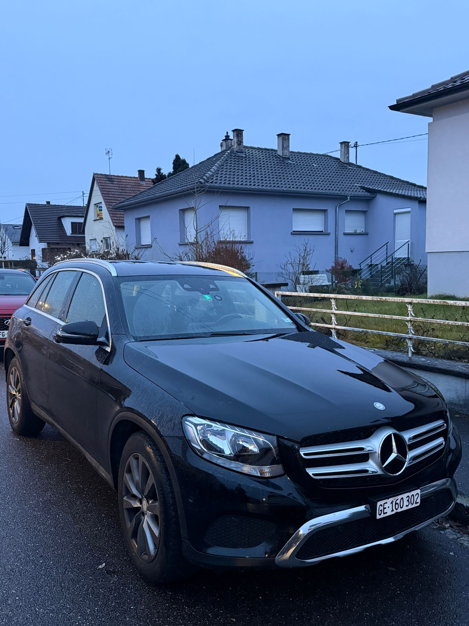 MERCEDES-BENZ GLC 220 d Exclusive 4m-image-6
